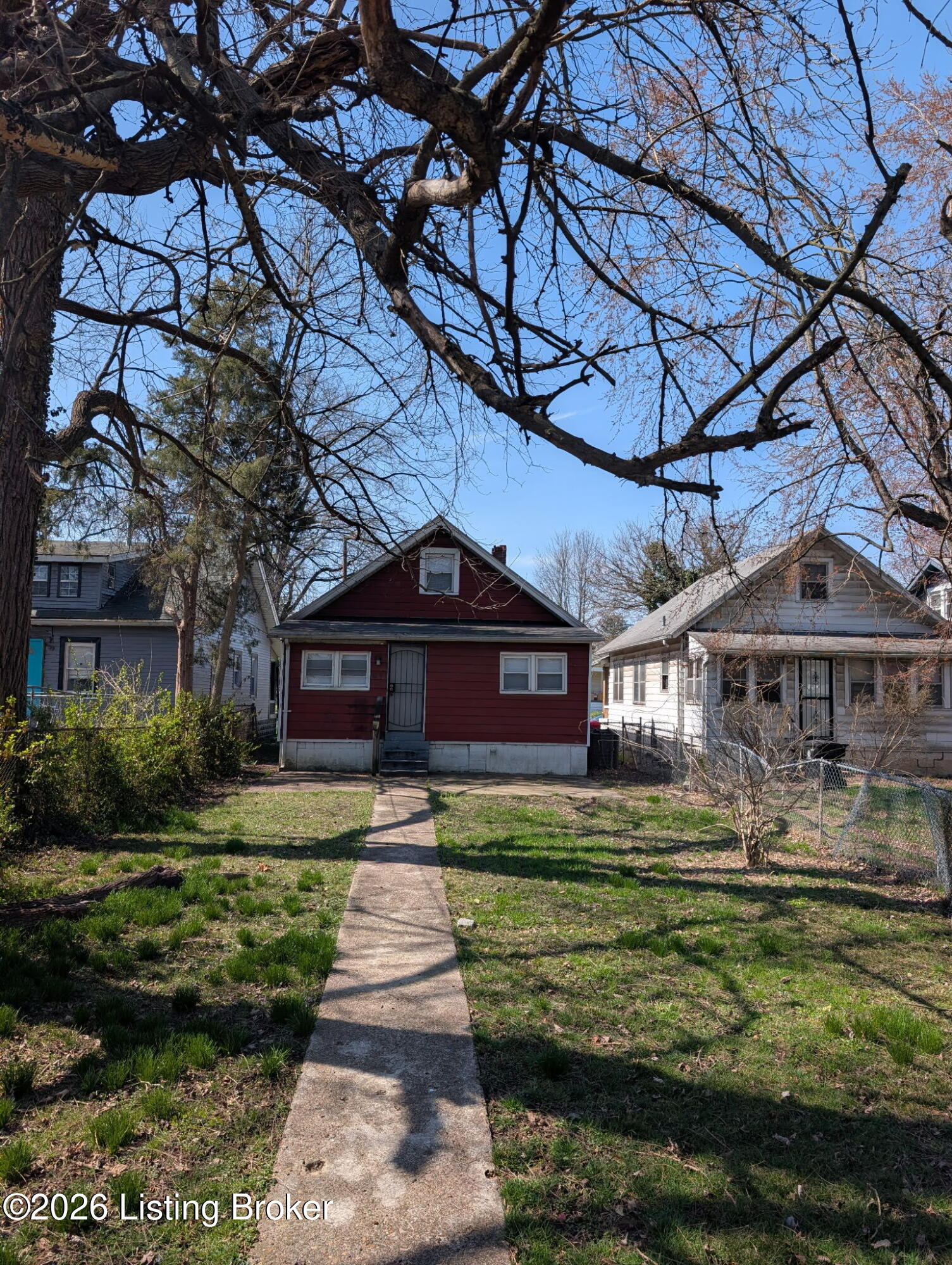 805 S 42nd St Property Photo 17