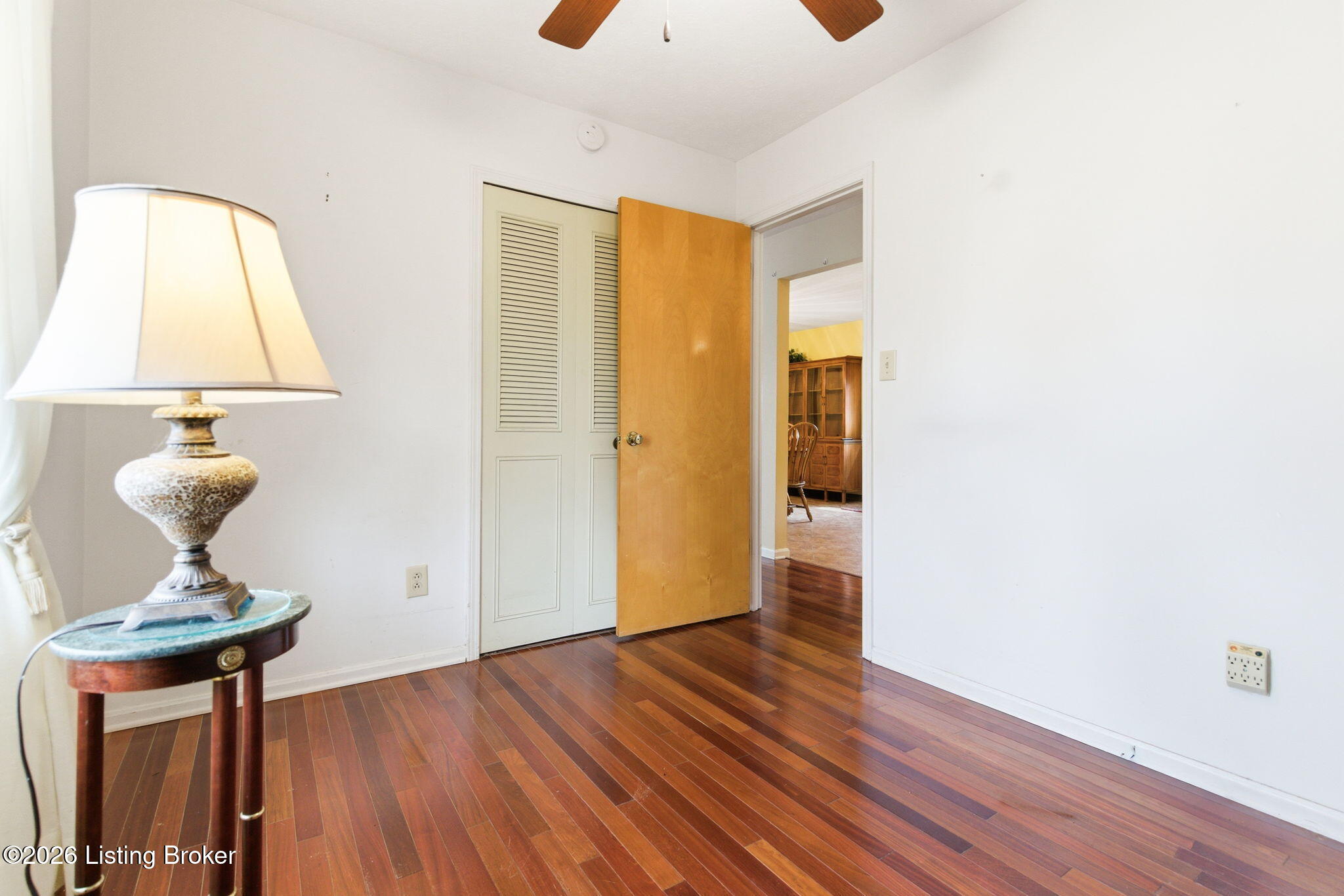 1518 Talmadge Way Property Photo 19