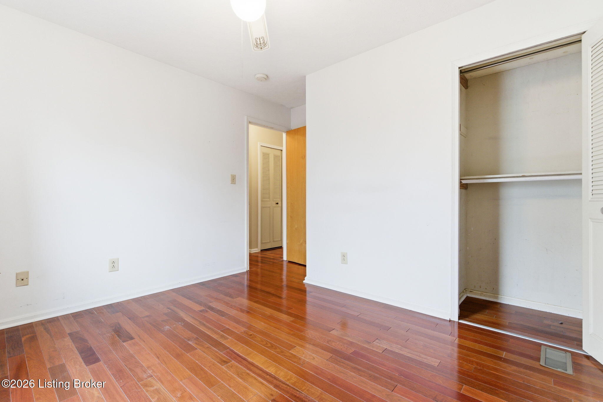 1518 Talmadge Way Property Photo 21