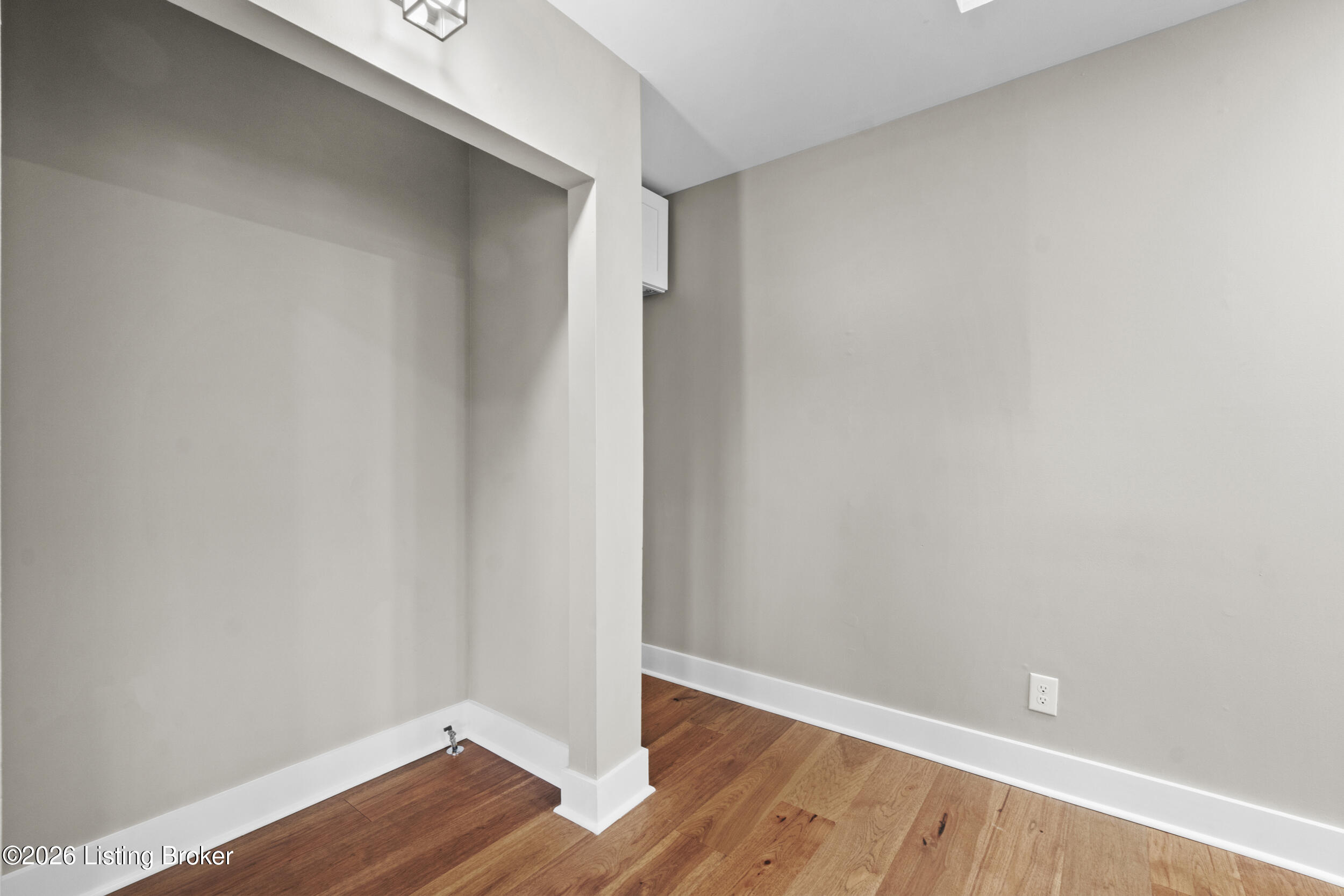 801 S 40th St Property Photo 18