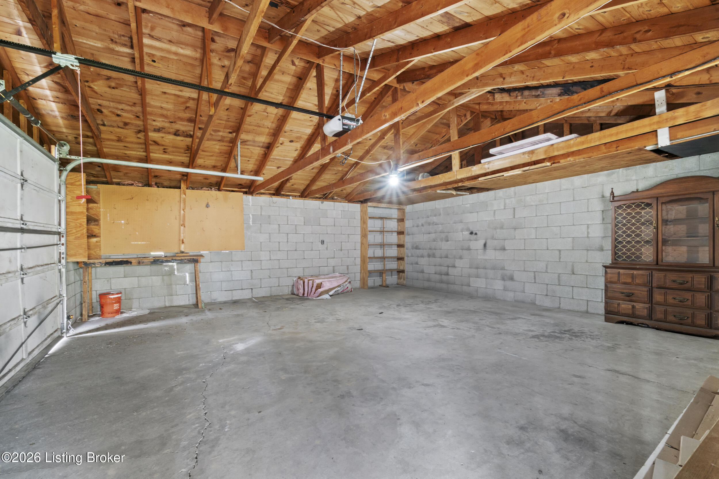 801 S 40th St Property Photo 32
