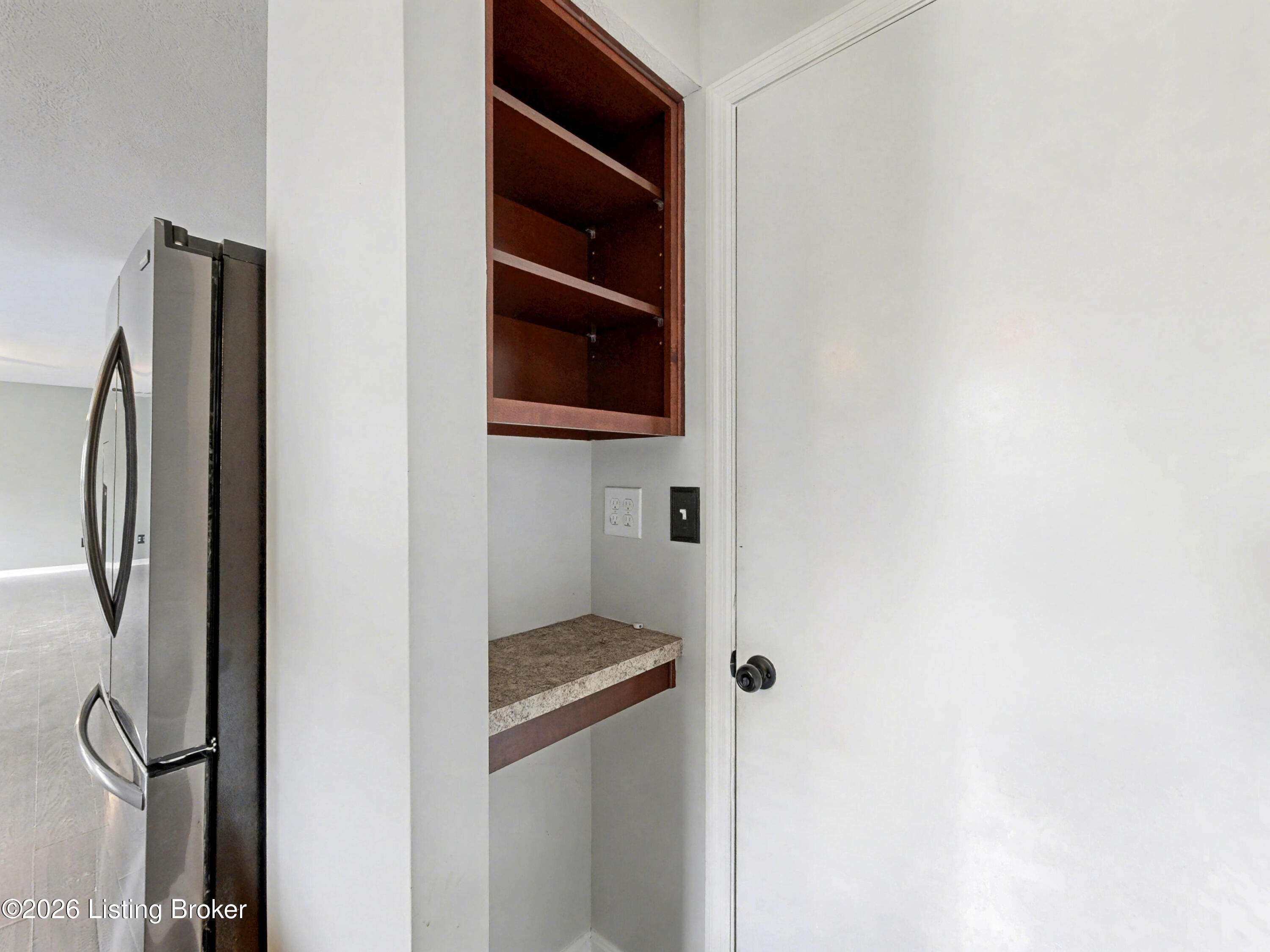6057 Edgemont Way Property Photo 16