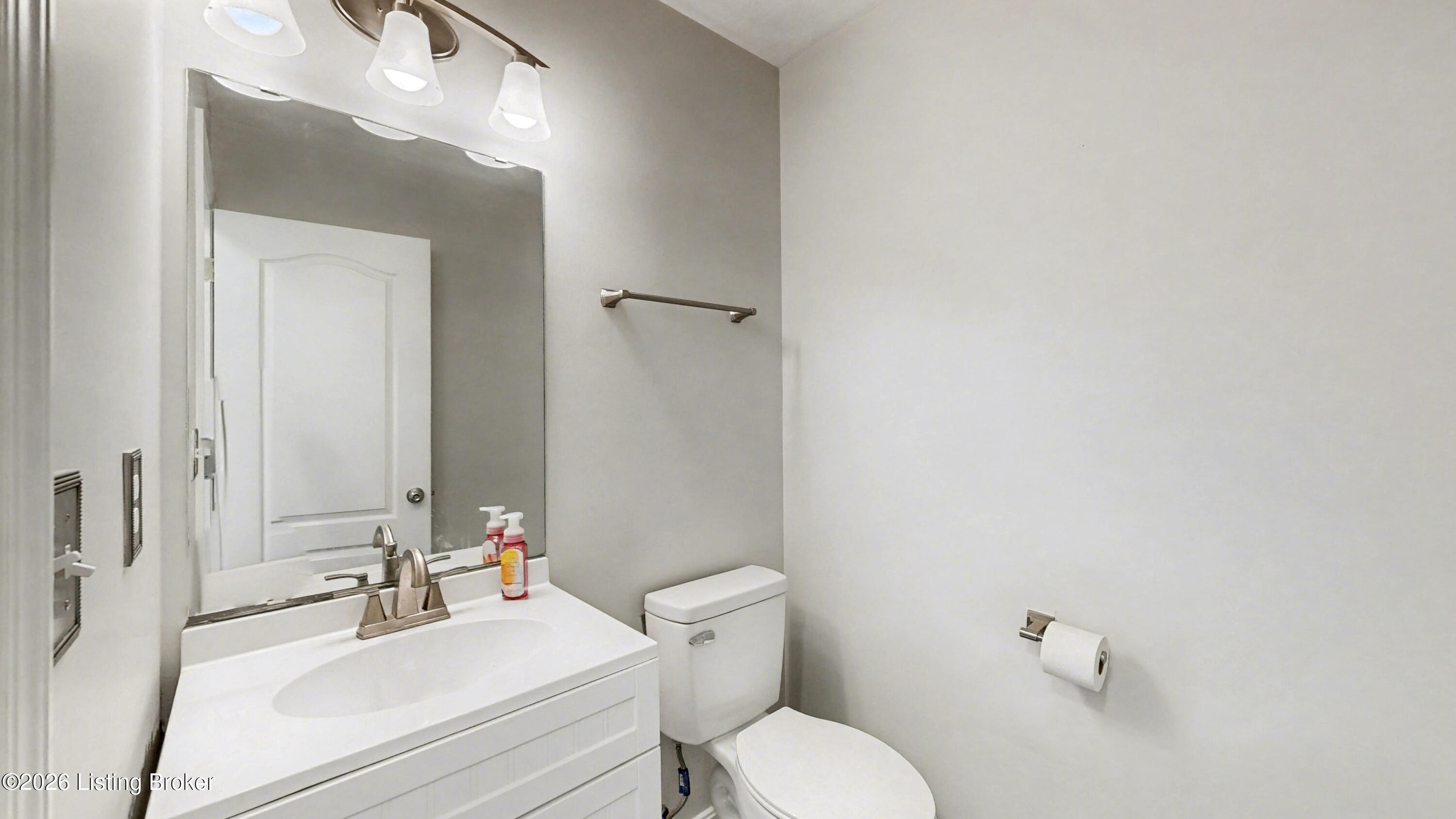 6057 Edgemont Way Property Photo 17