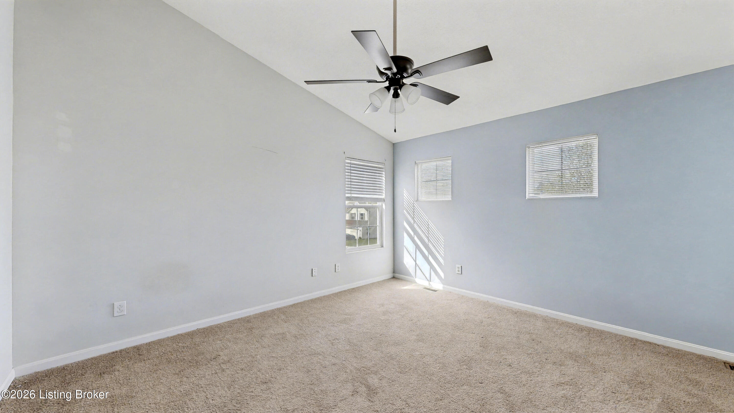 6057 Edgemont Way Property Photo 19