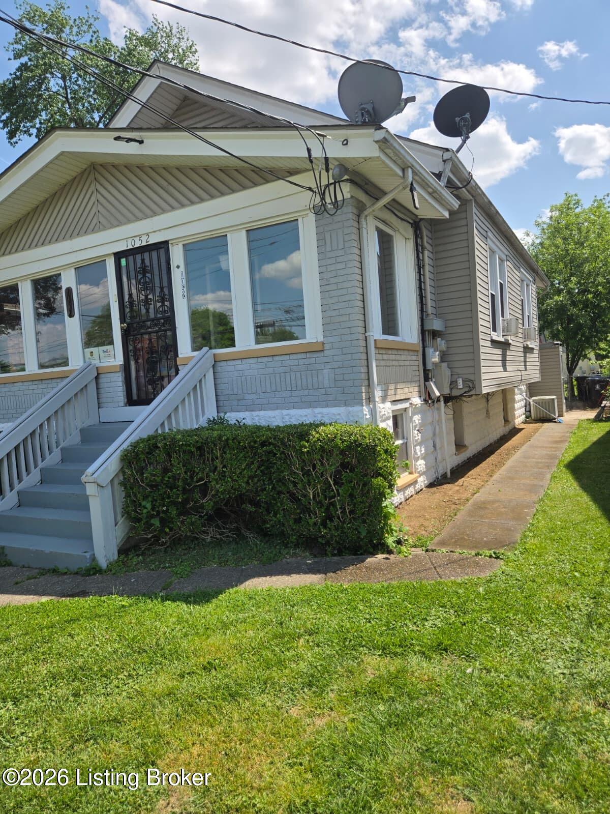 1052 Bluegrass Ave Property Photo 2