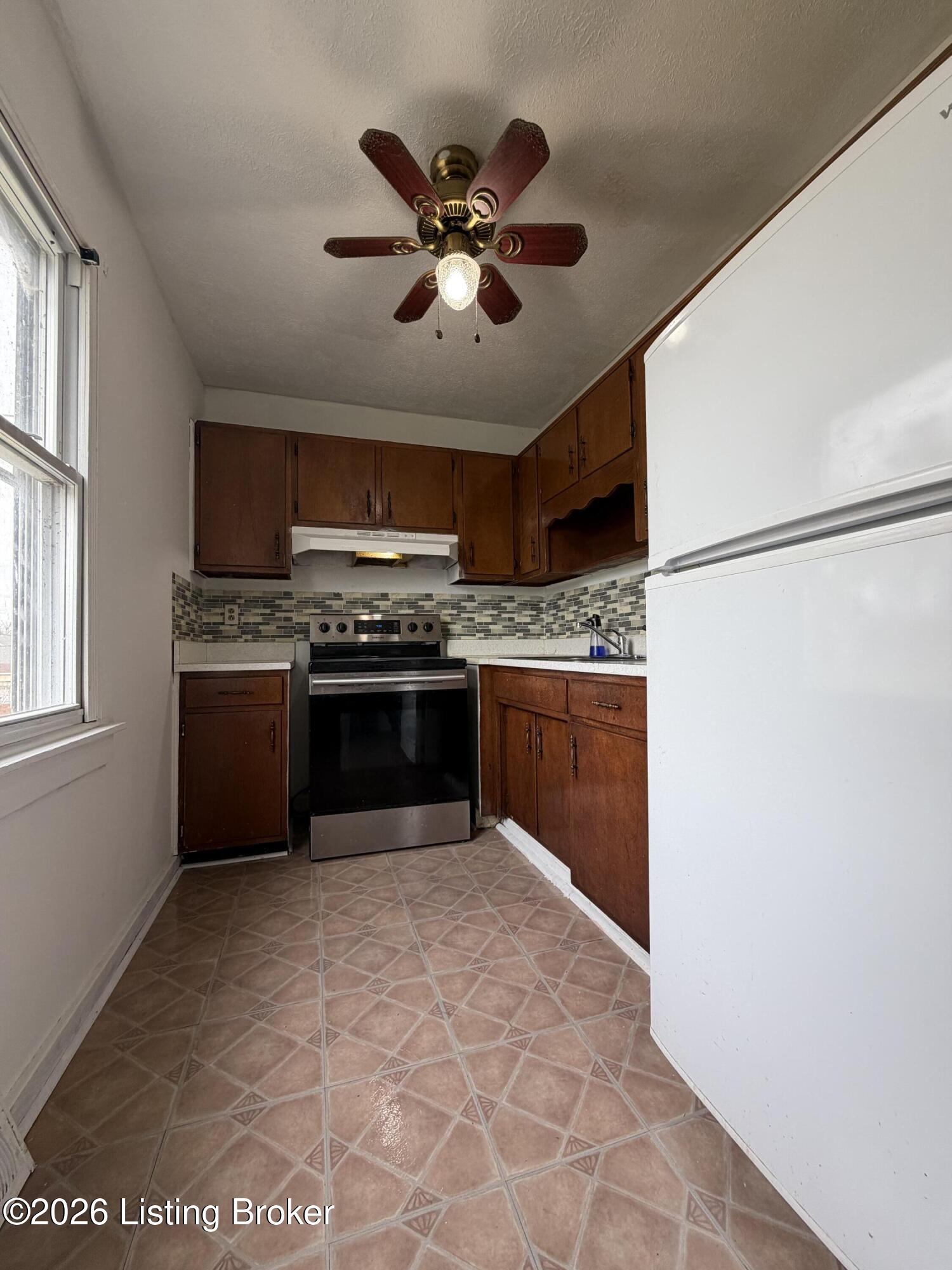 1052 Bluegrass Ave Property Photo 38