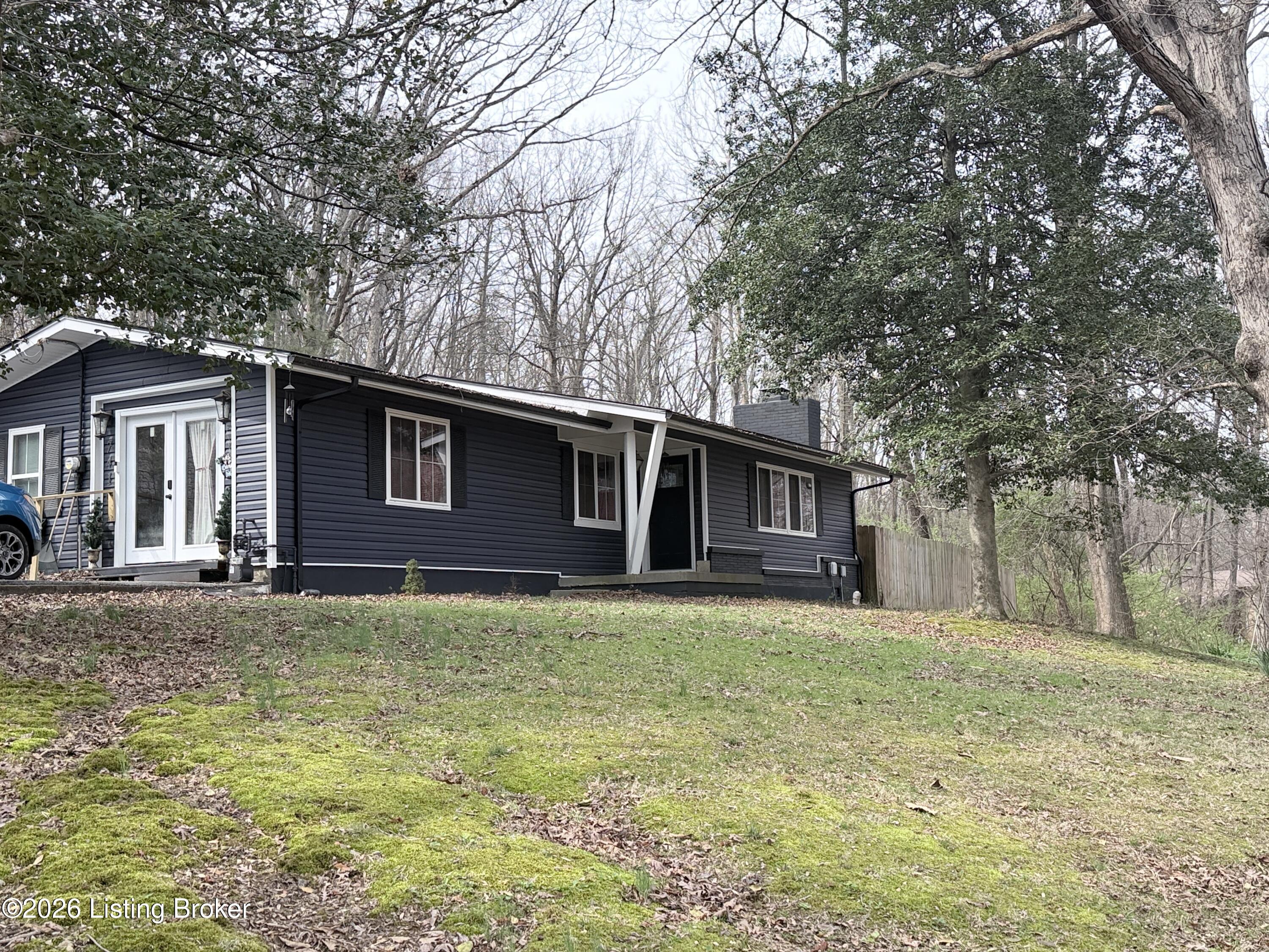 7416 Colt Dr