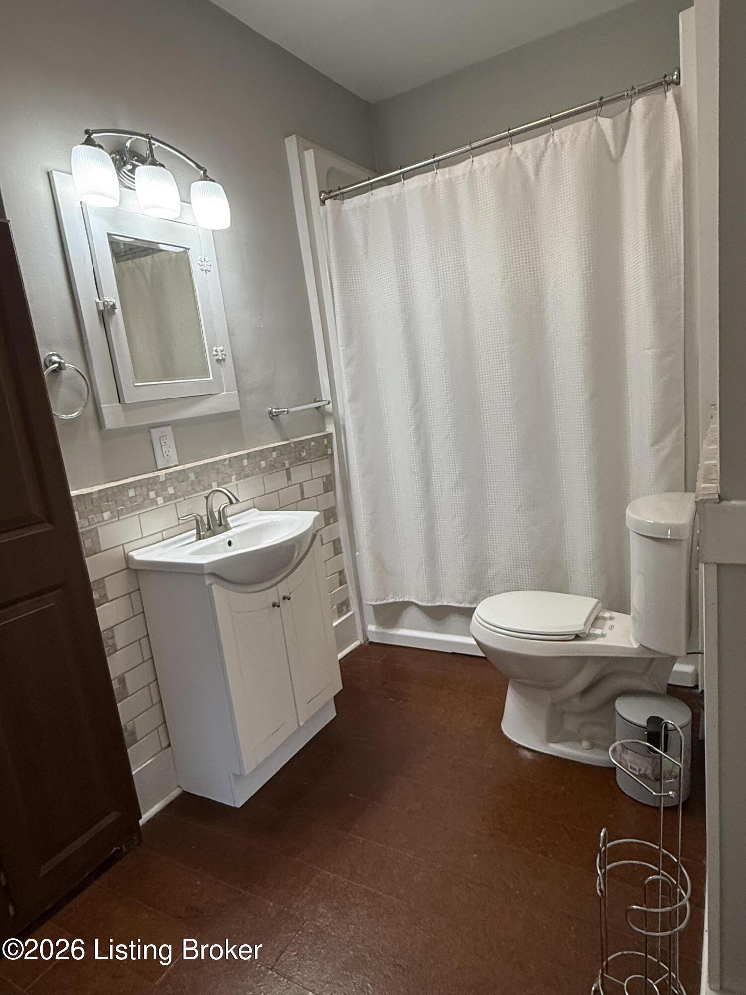3851 S 5th St Property Photo 14