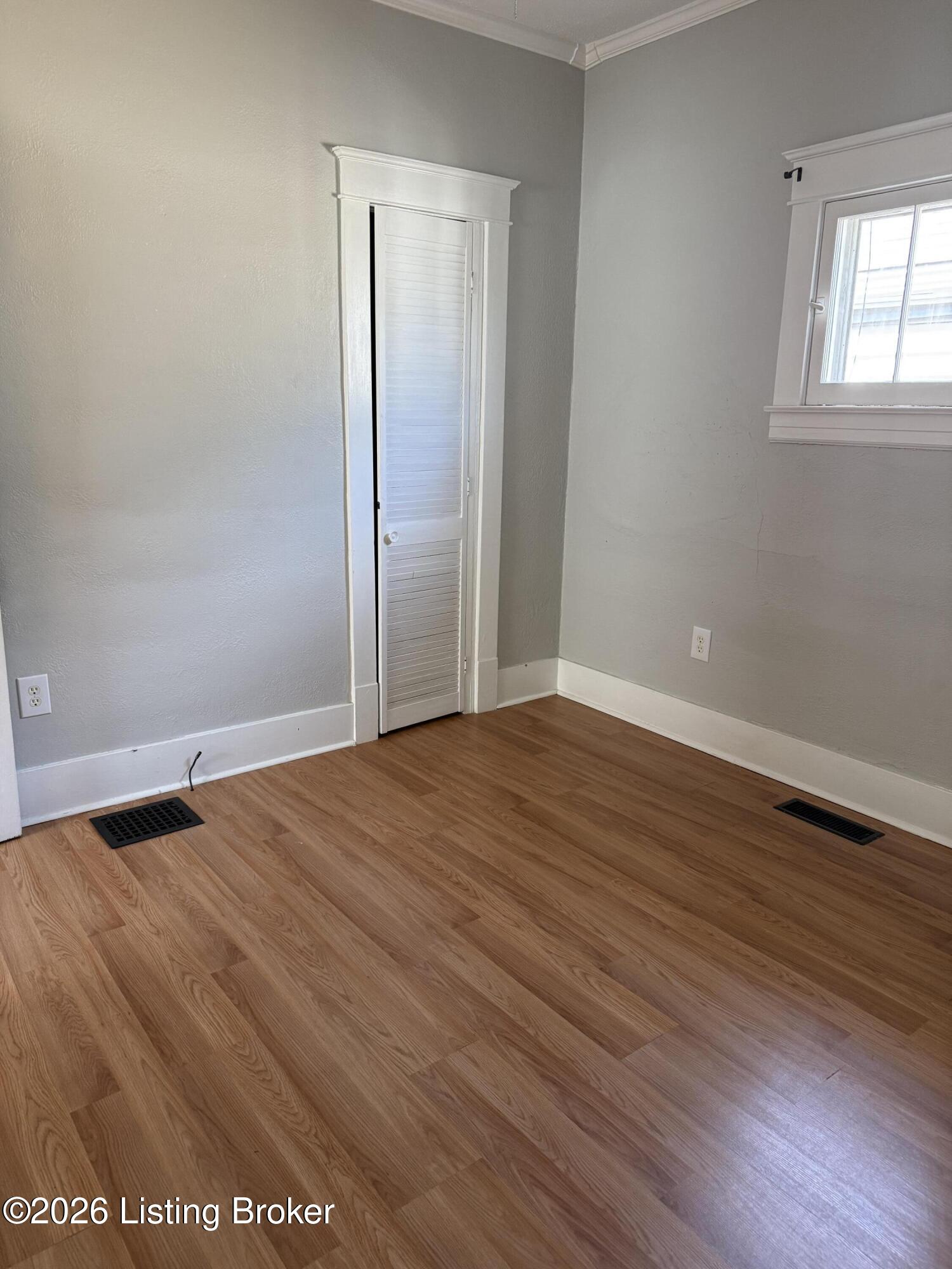 3851 S 5th St Property Photo 16