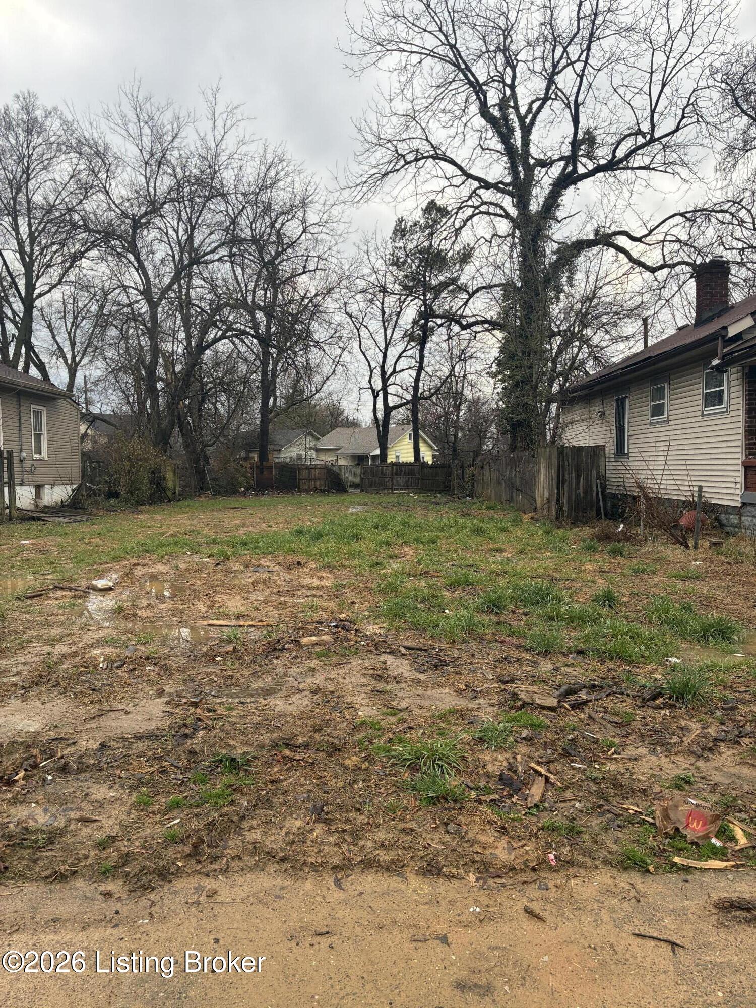 1538 Catalpa St Property Photo 1