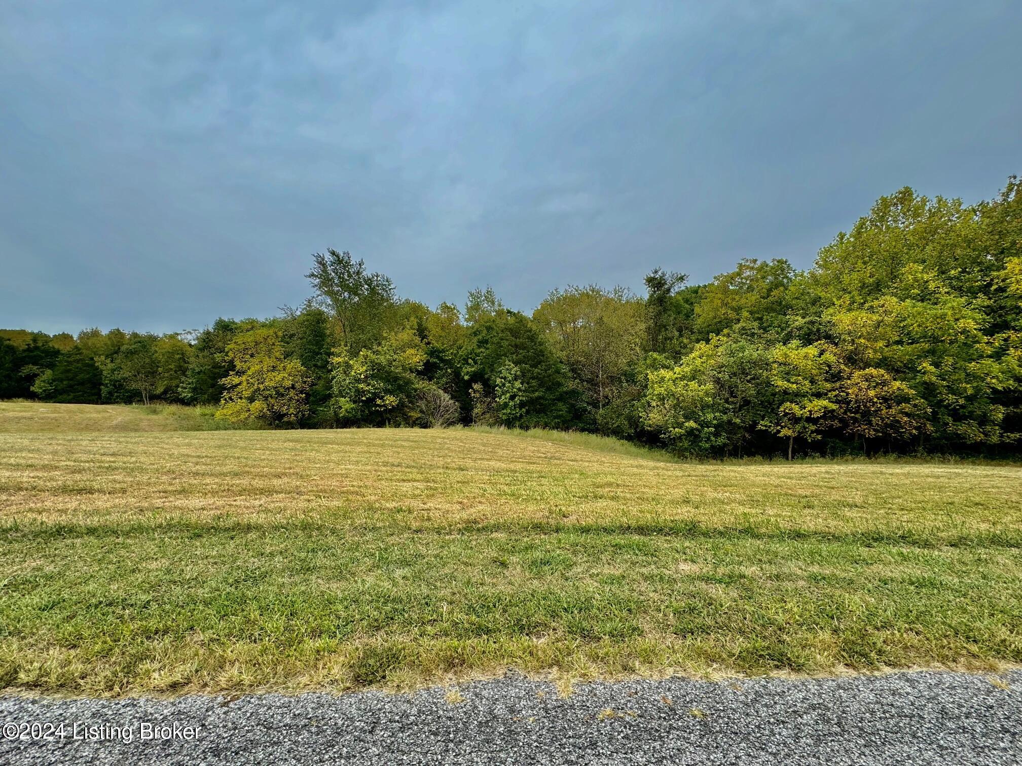 3 Hillsboro Ln Property Photo 2