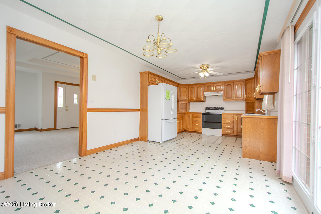 1001 Navajo Dr Property Photo 9
