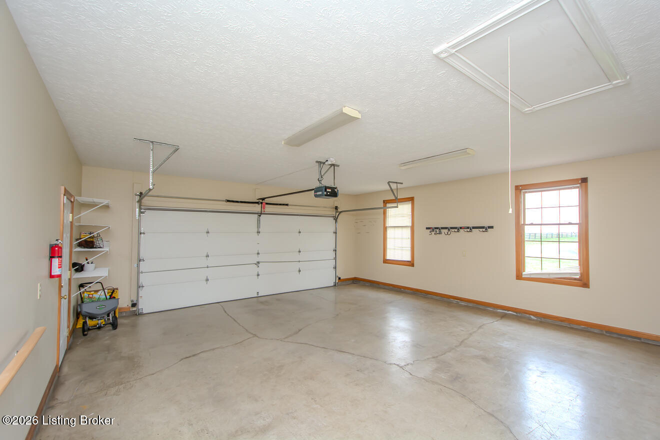 1001 Navajo Dr Property Photo 34