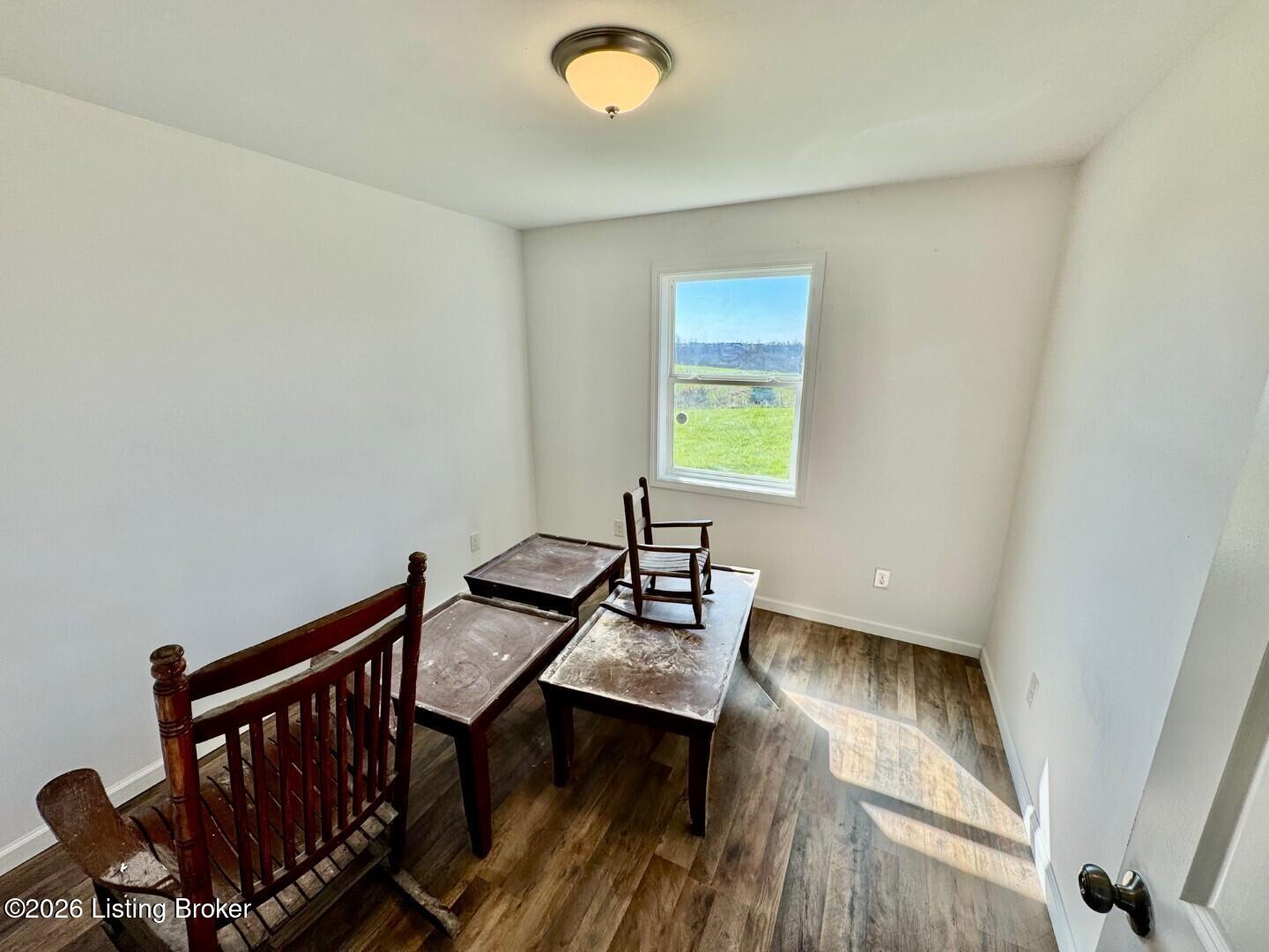 386 Baker Rd Property Photo 6