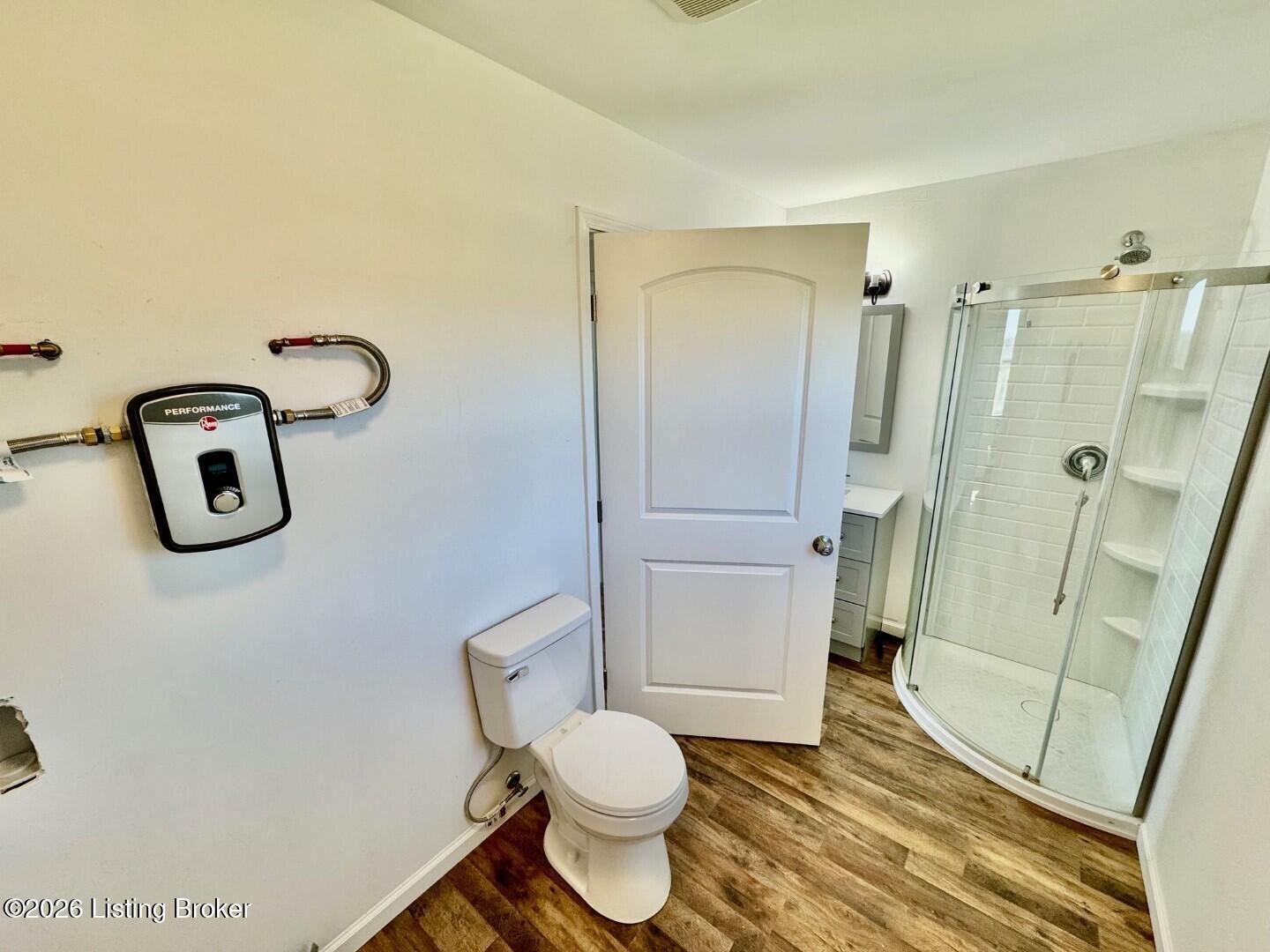 386 Baker Rd Property Photo 9