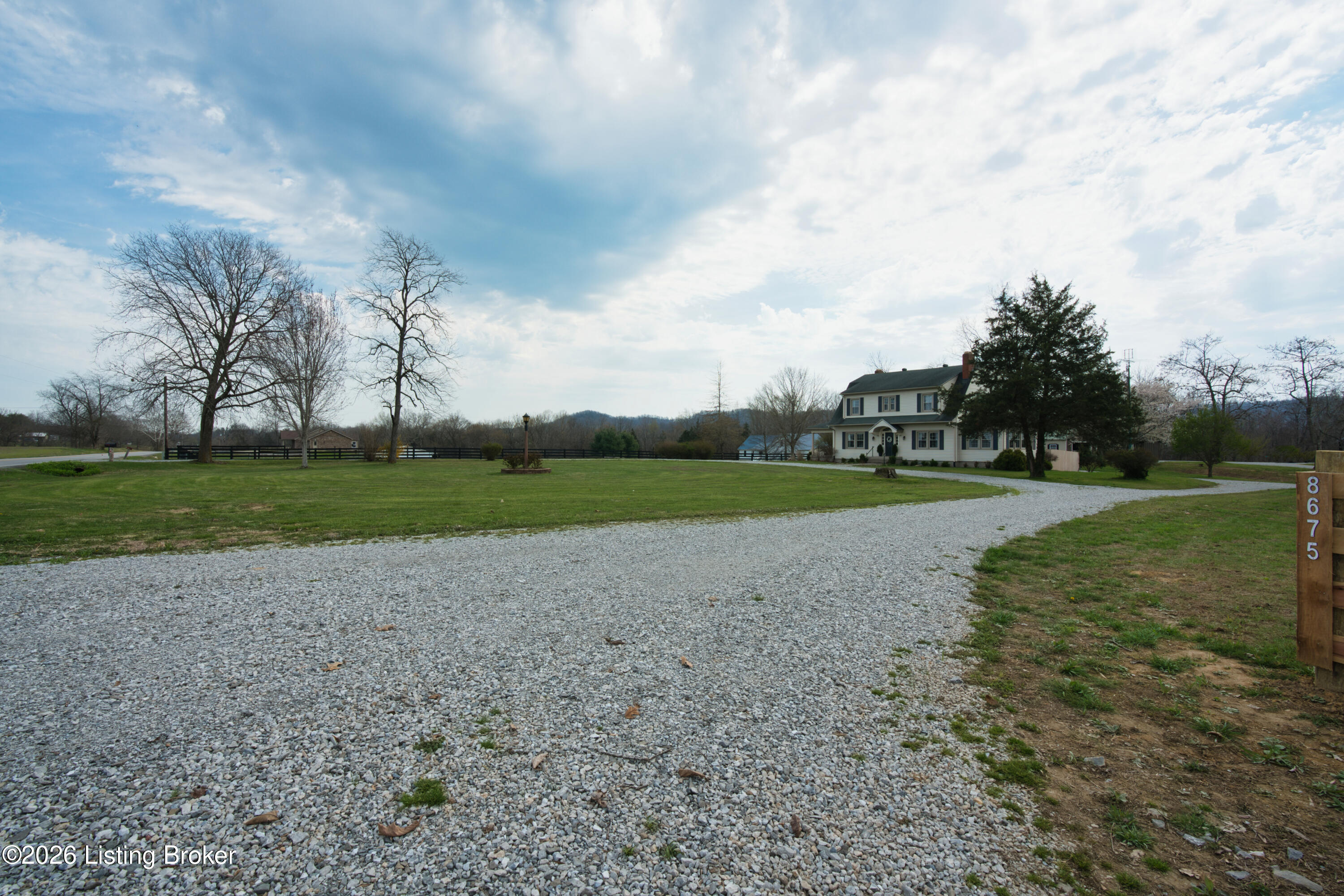 8675 Ky-52 Property Photo 15