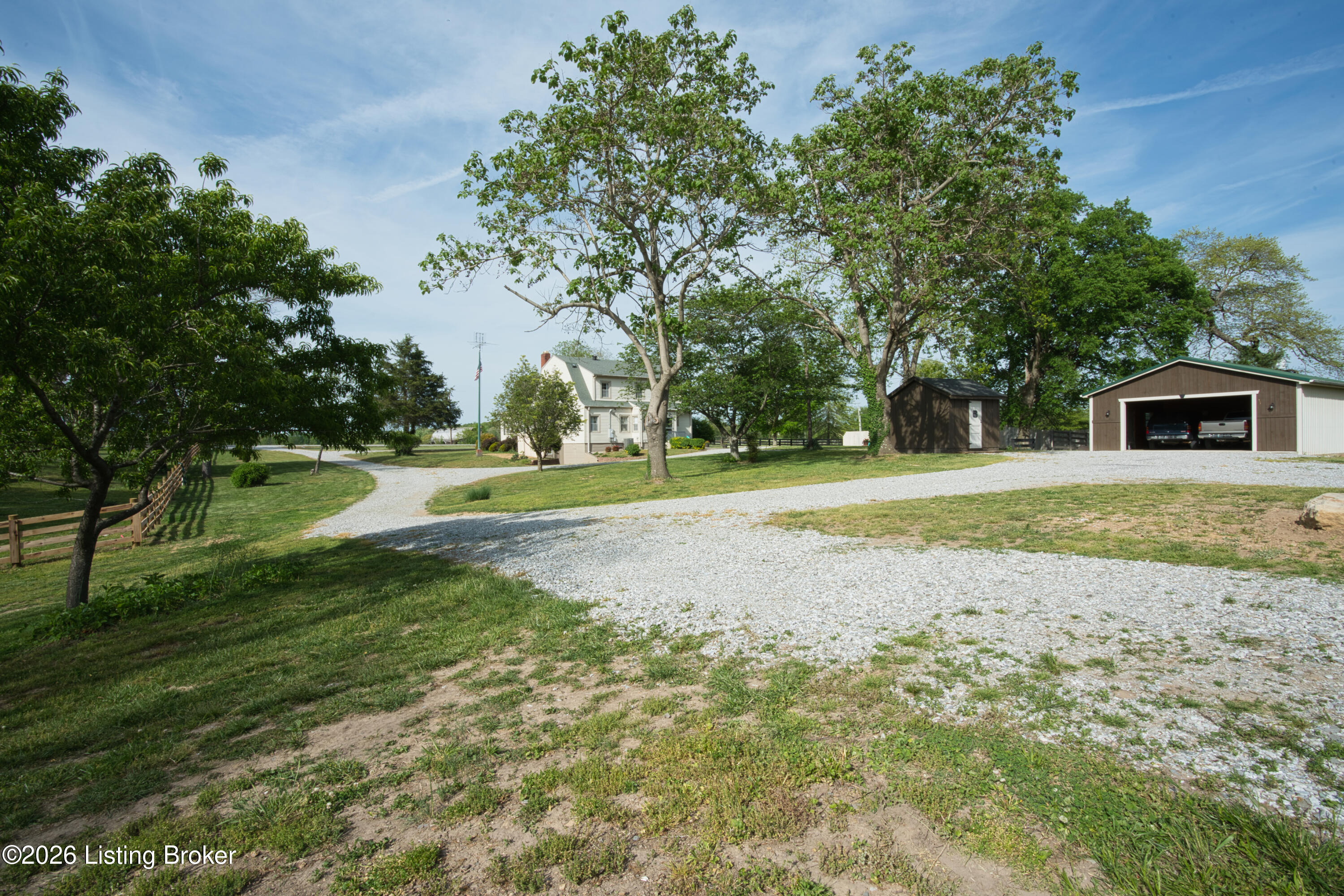 8675 Ky-52 Property Photo 24
