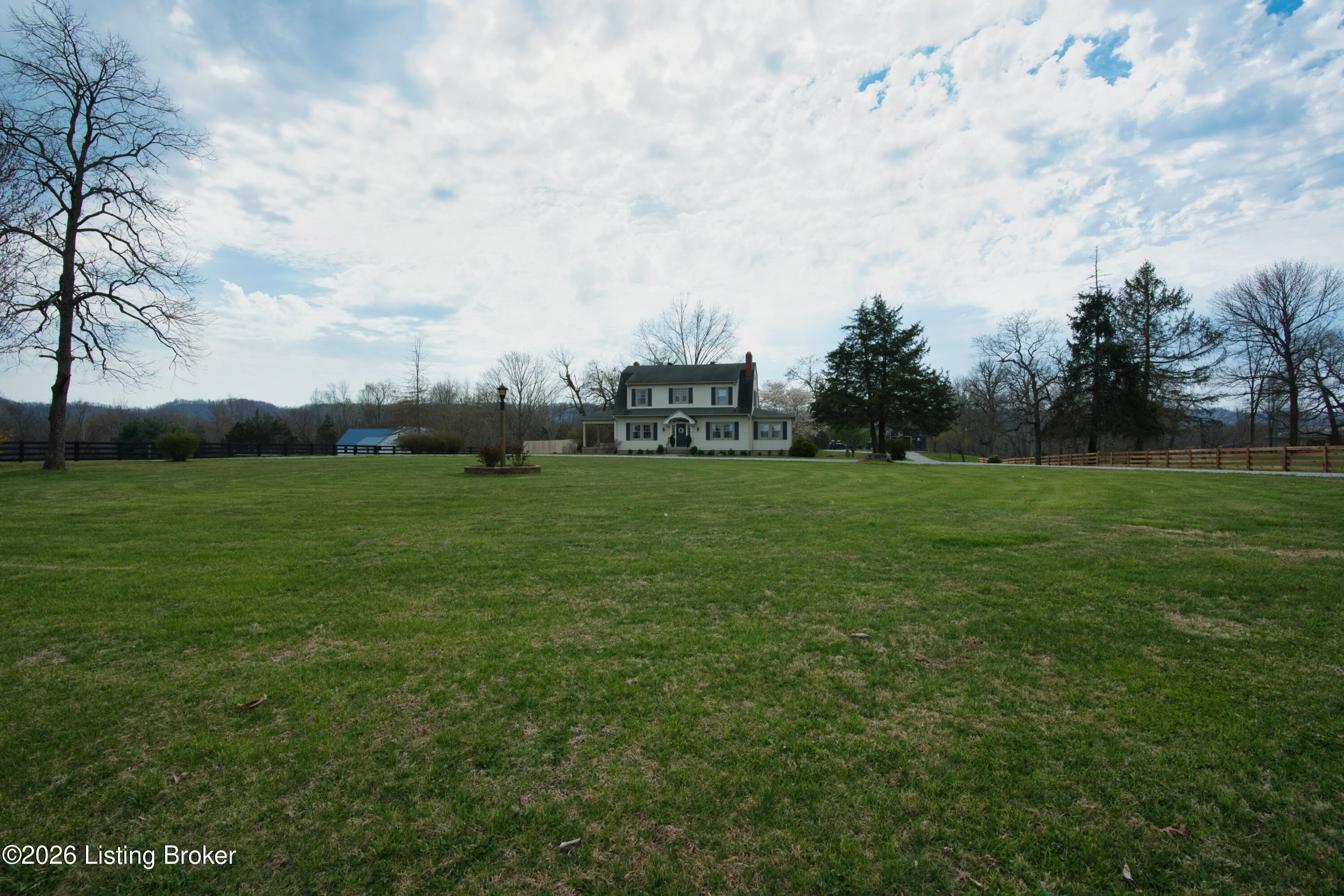 8675 Ky-52 Property Photo 25