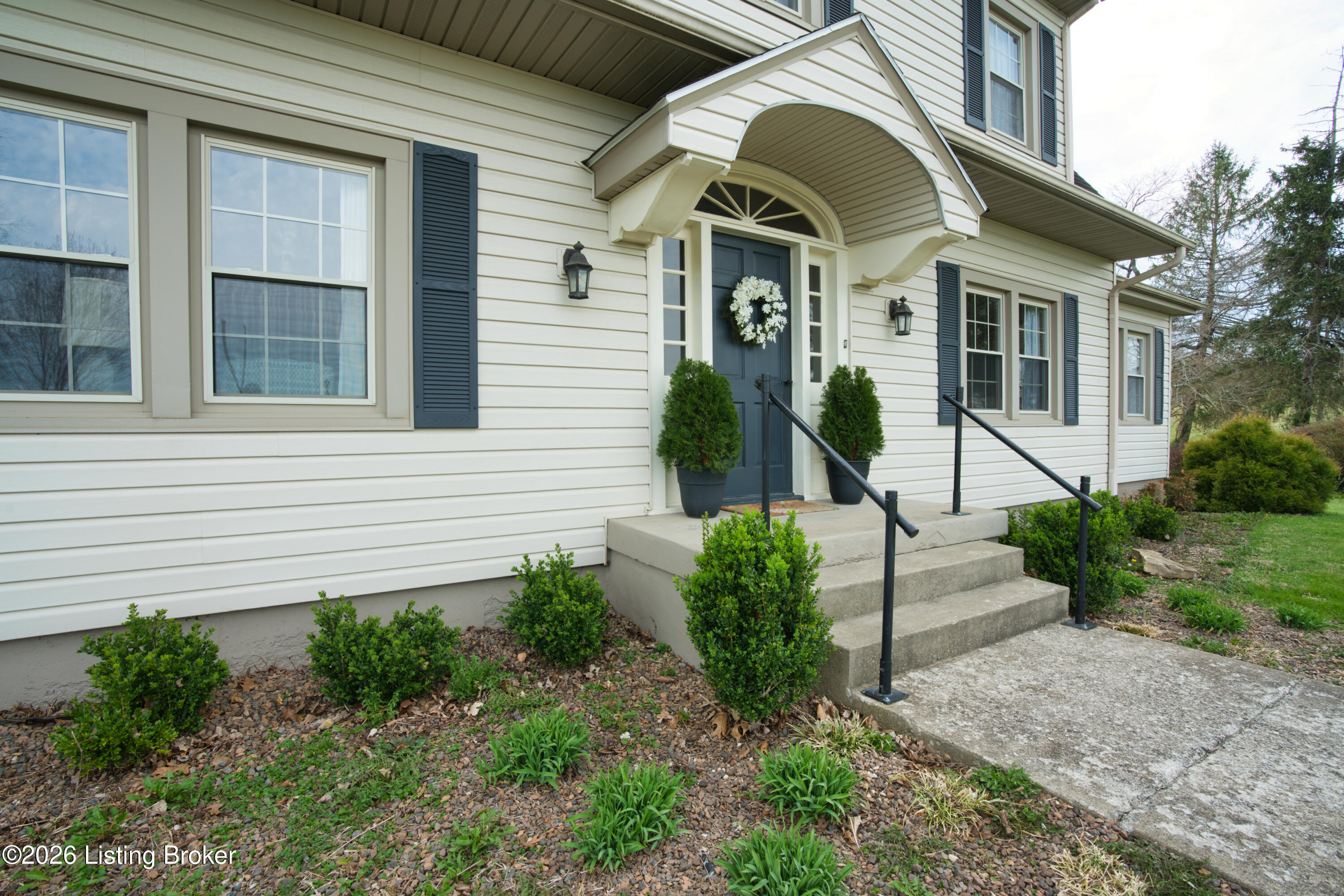 8675 Ky-52 Property Photo 33