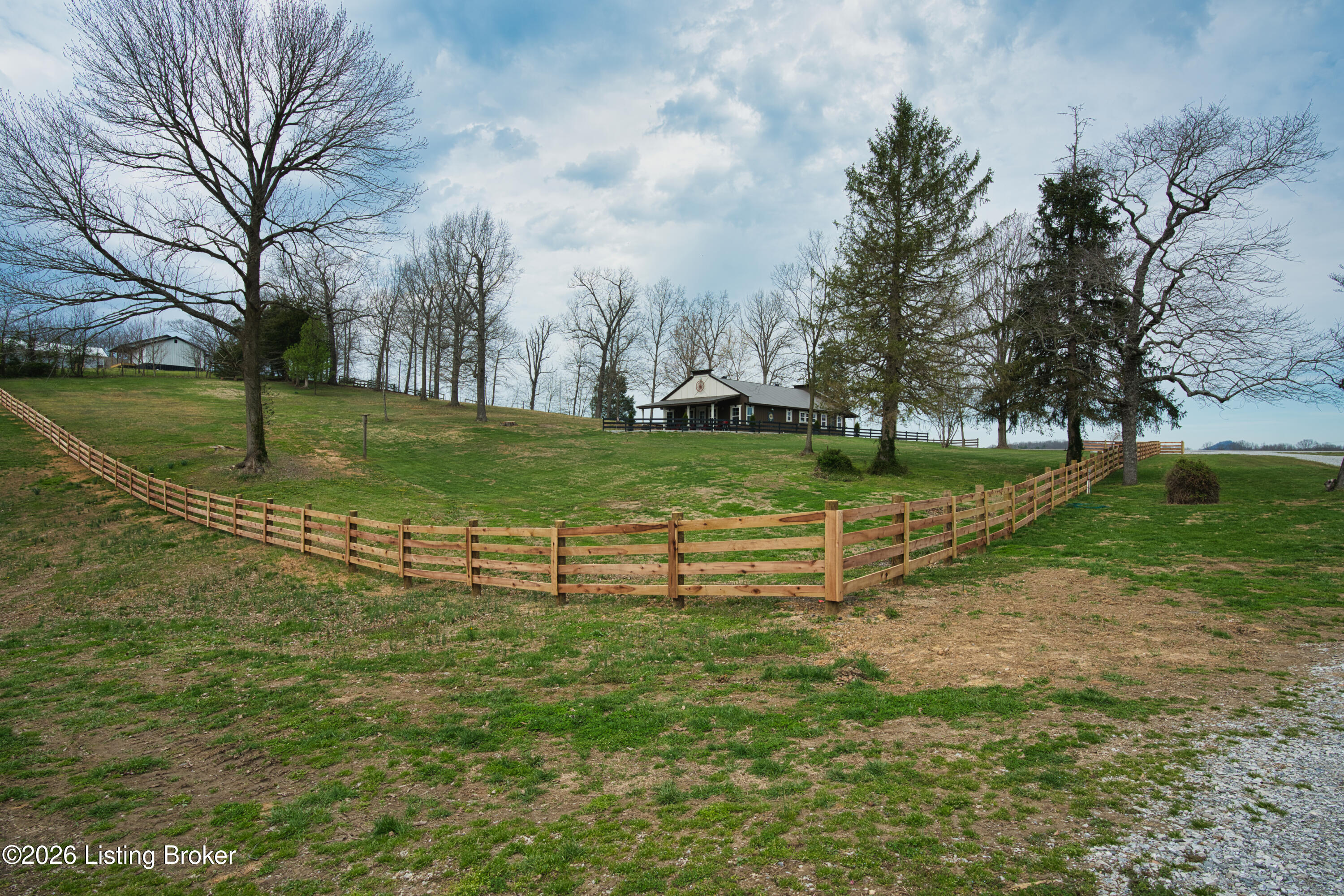 8675 Ky-52 Property Photo 41