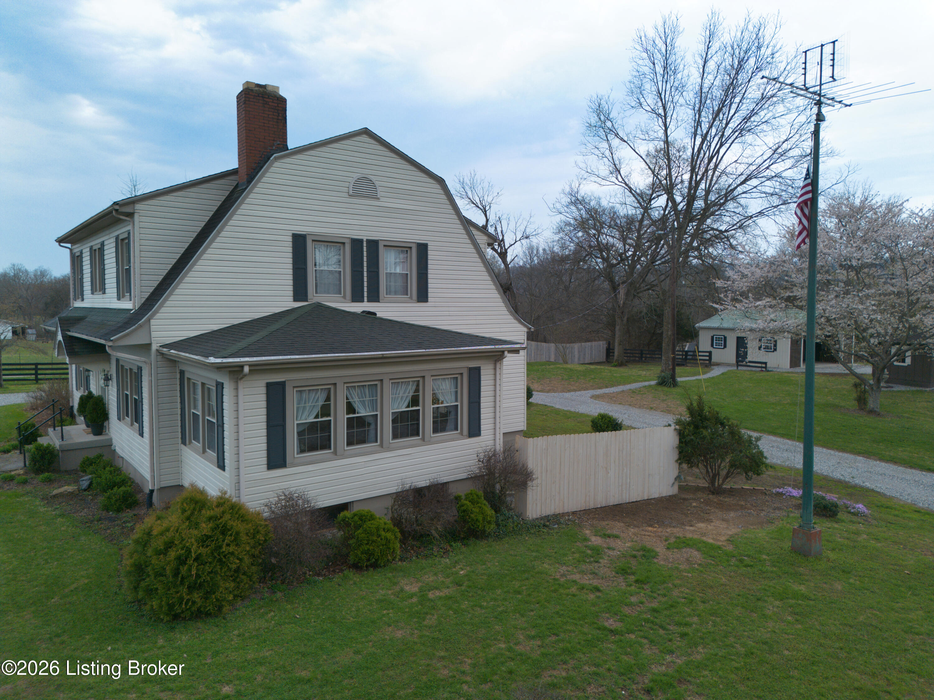 8675 Ky-52 Property Photo 54