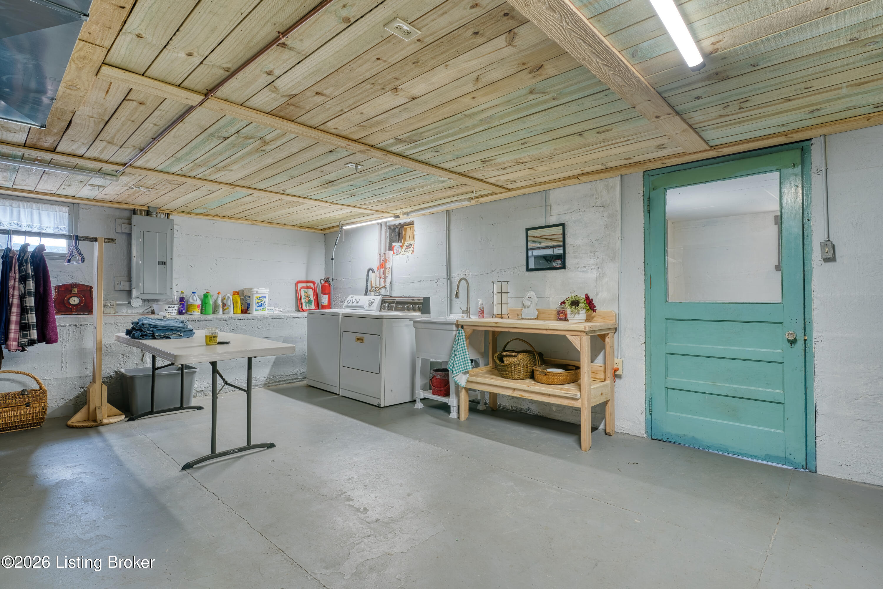 8675 Ky-52 Property Photo 79
