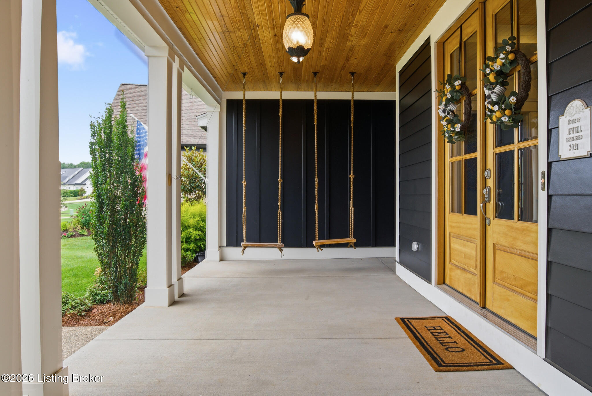 6370 Clore Ln Property Photo 4