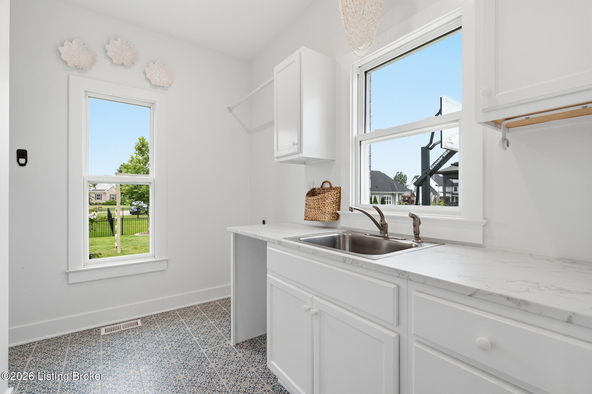 6370 Clore Ln Property Photo 19