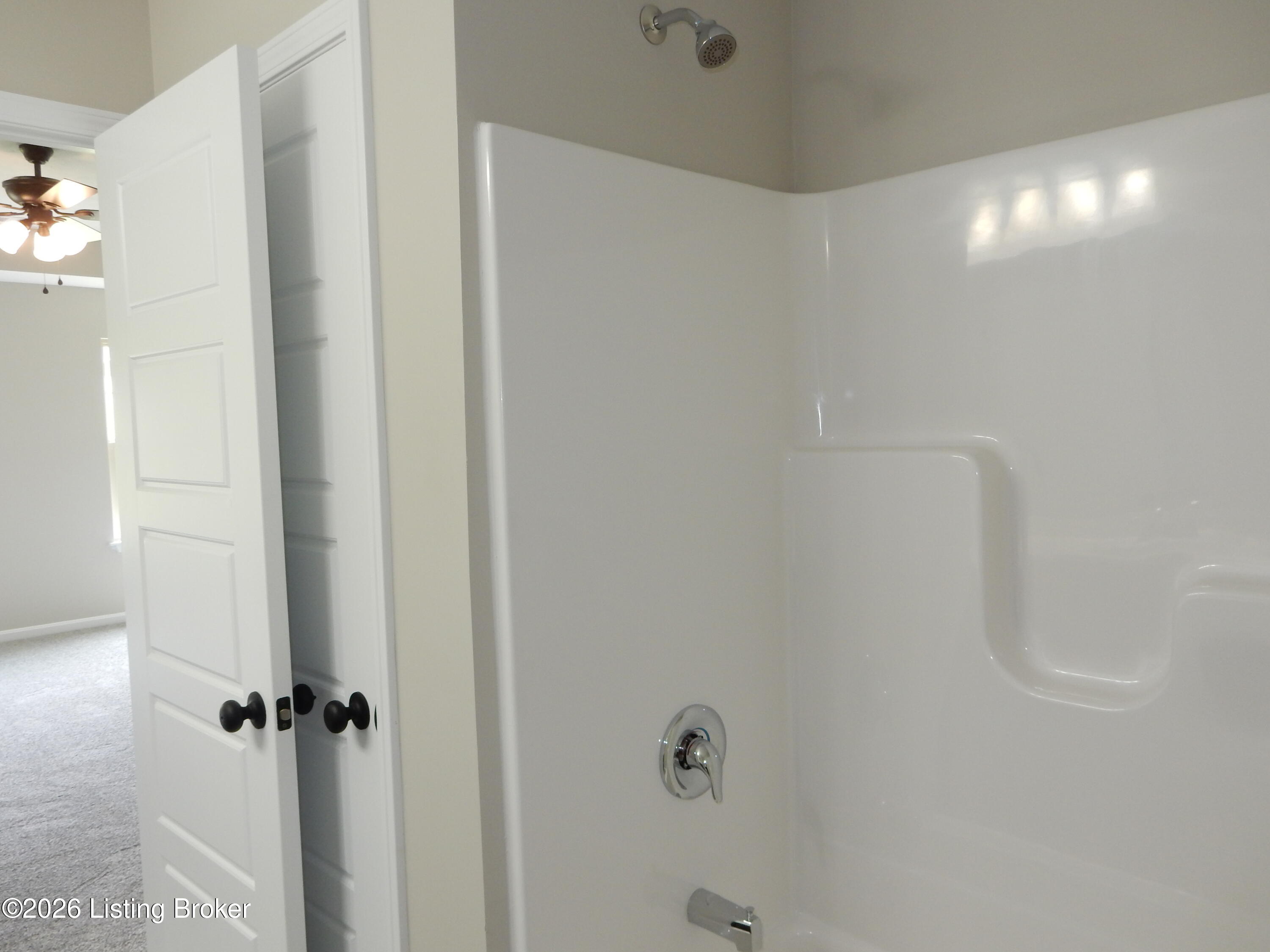 131 Diane Ct Property Photo 10