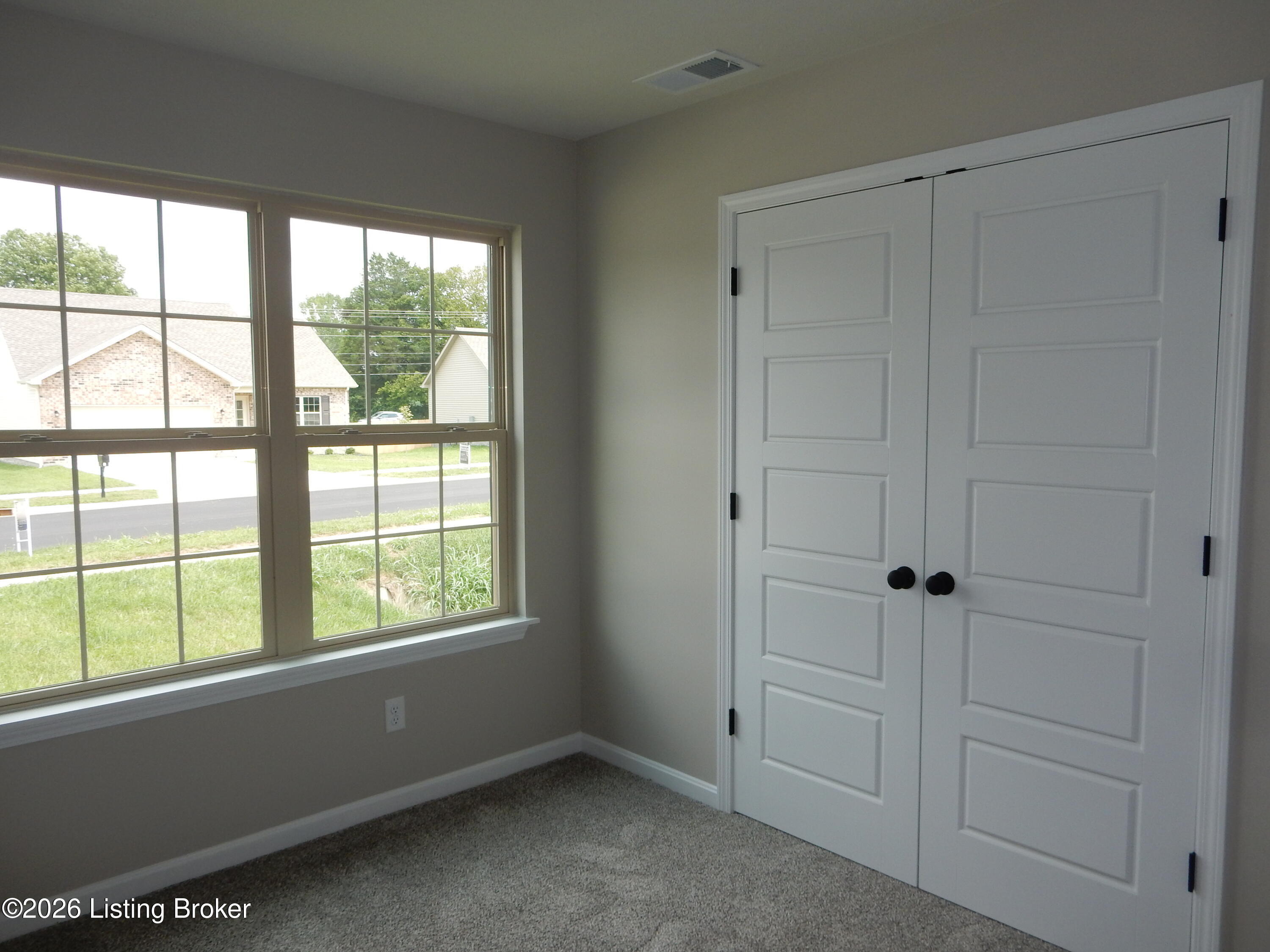 131 Diane Ct Property Photo 13