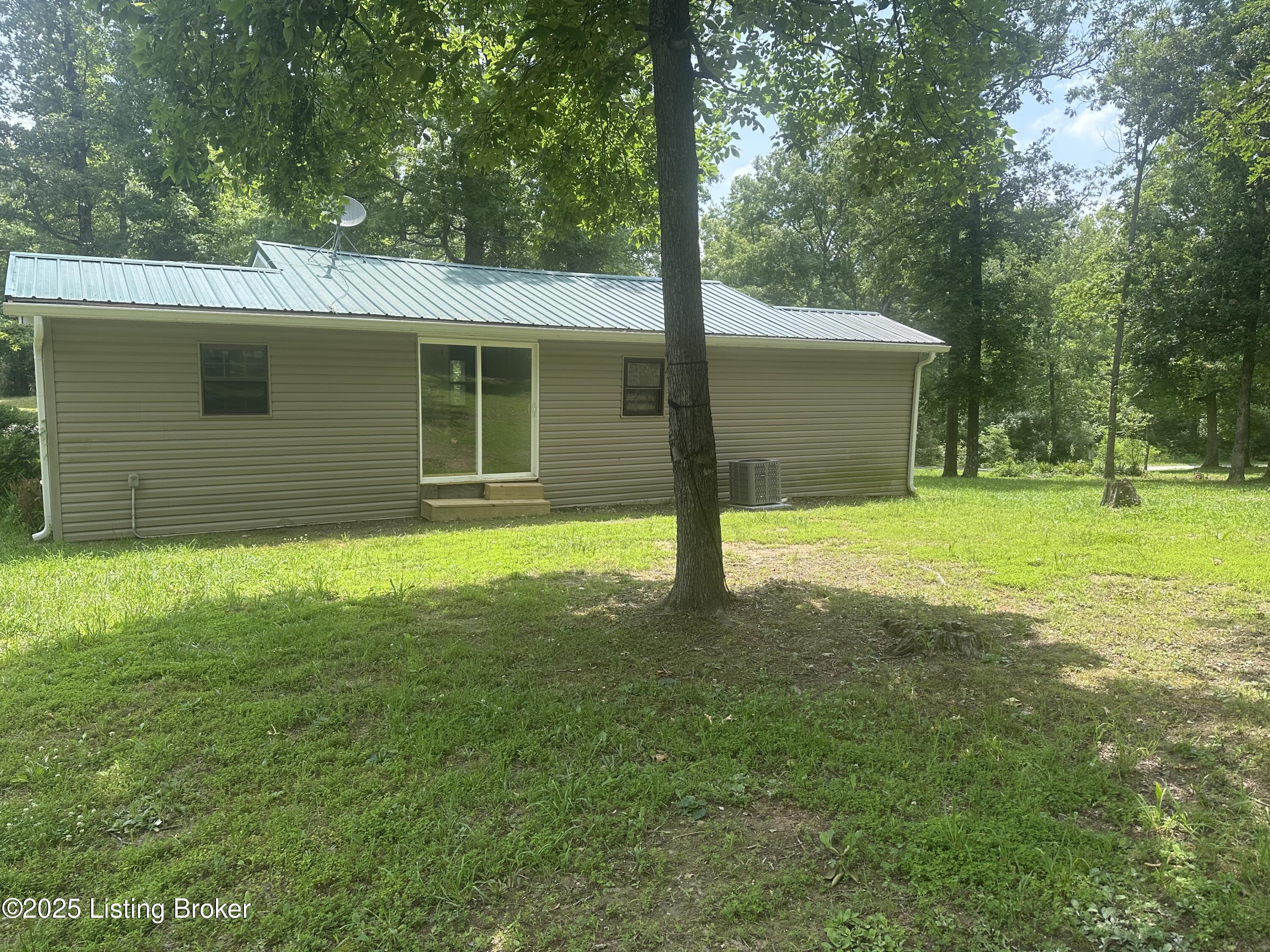 270 Foxwood Cir Property Photo 11