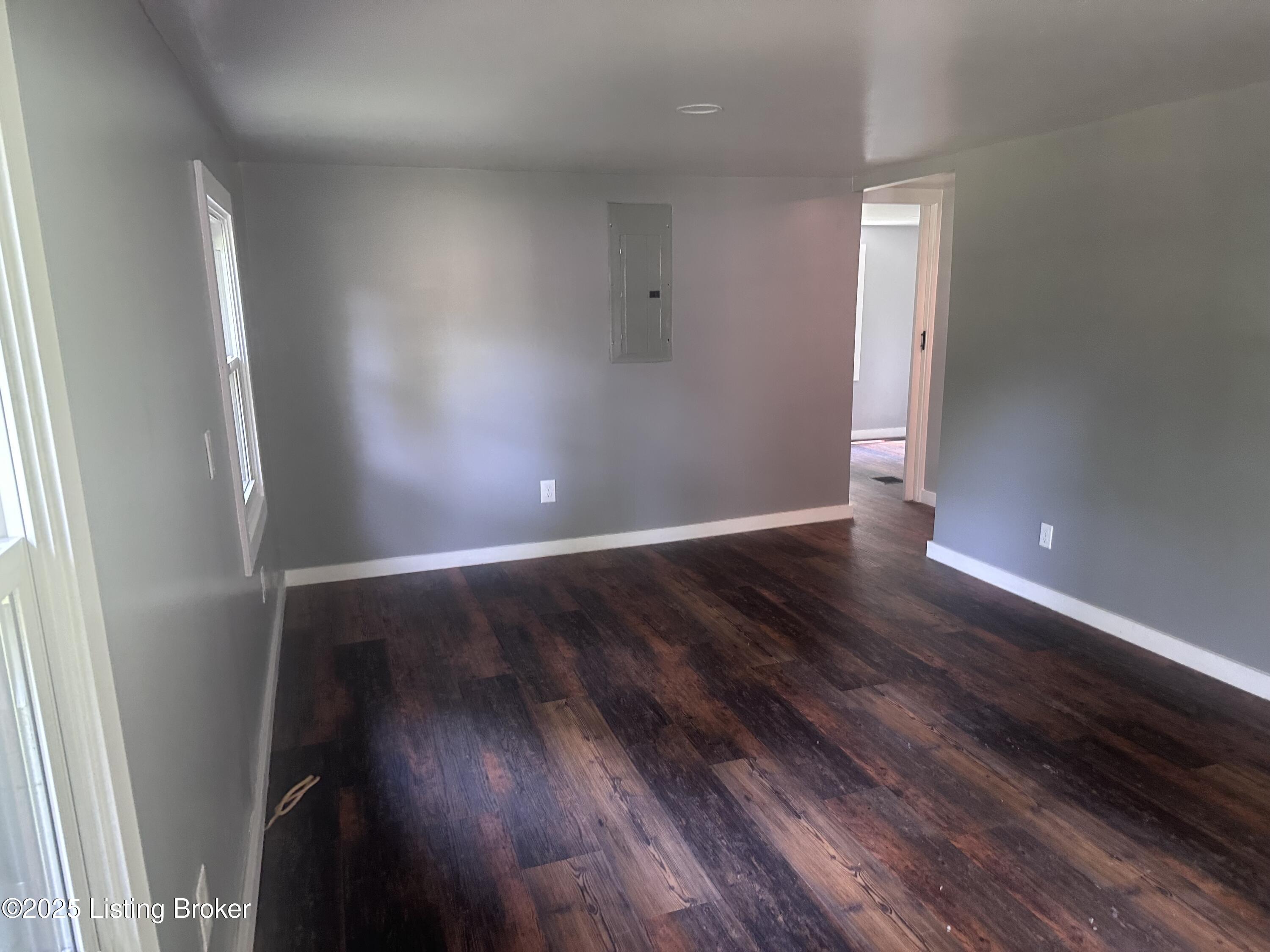 270 Foxwood Cir Property Photo 18