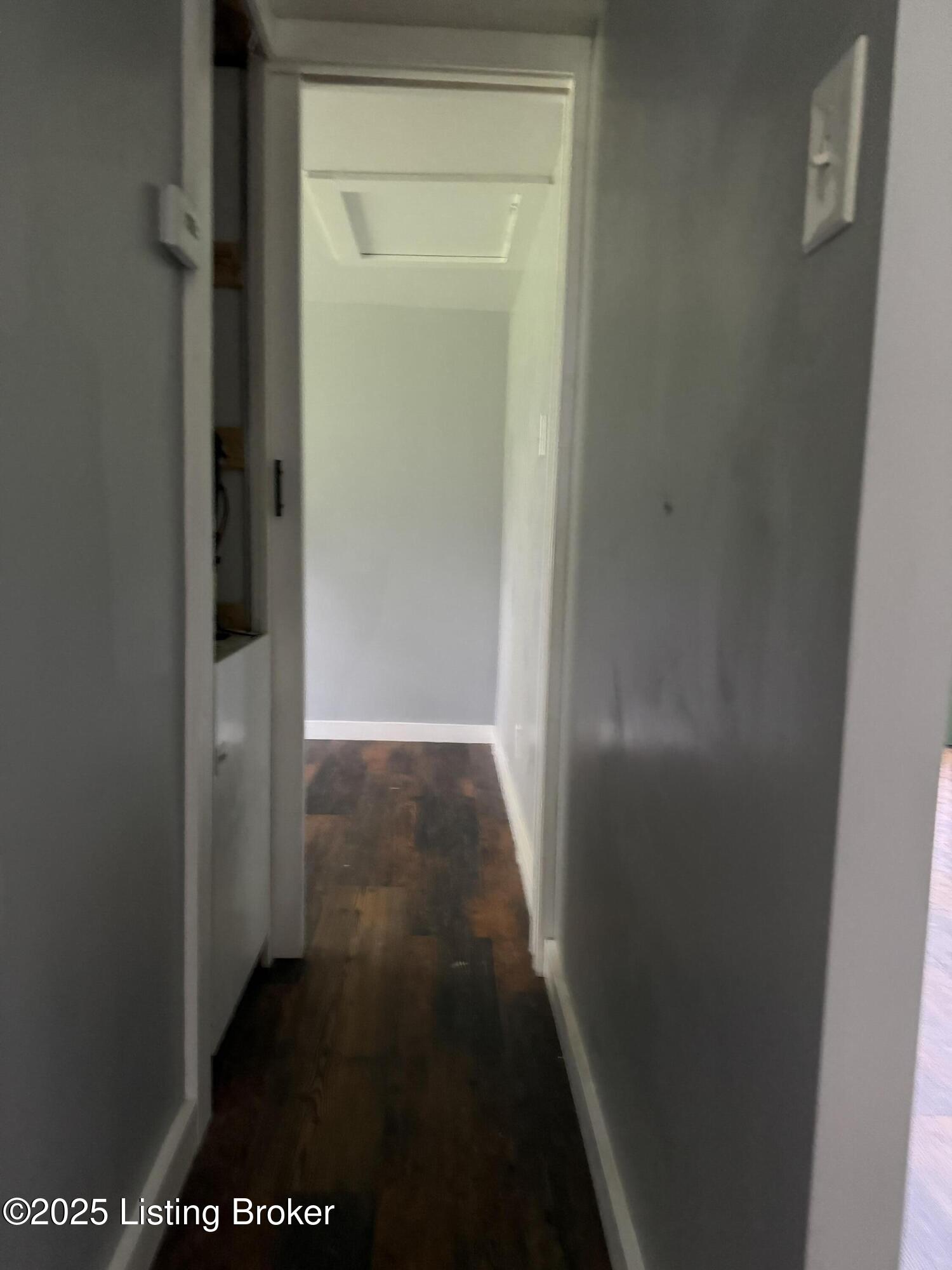 270 Foxwood Cir Property Photo 19