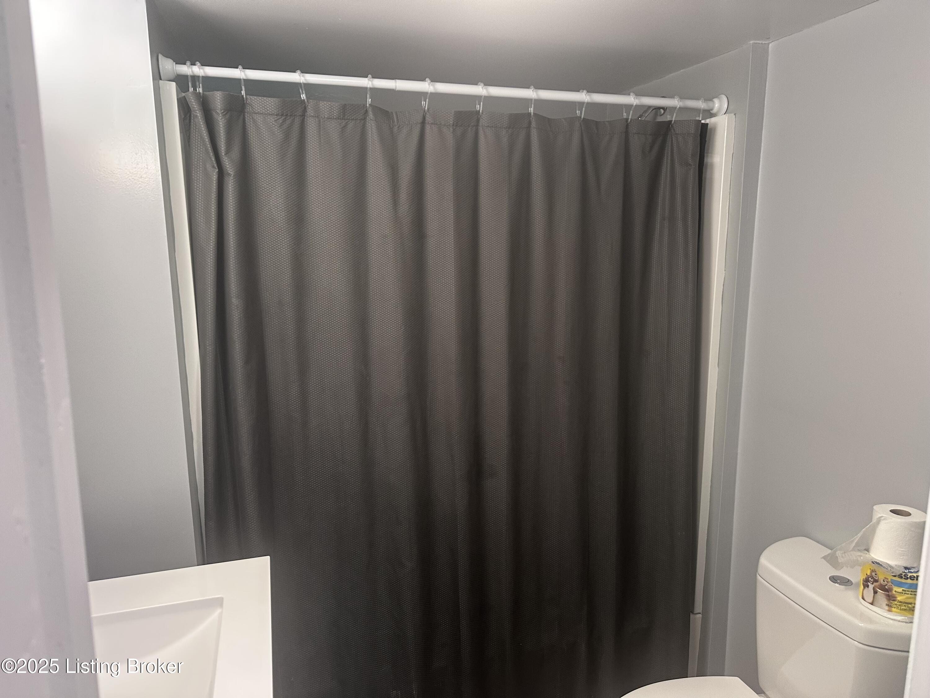 270 Foxwood Cir Property Photo 25