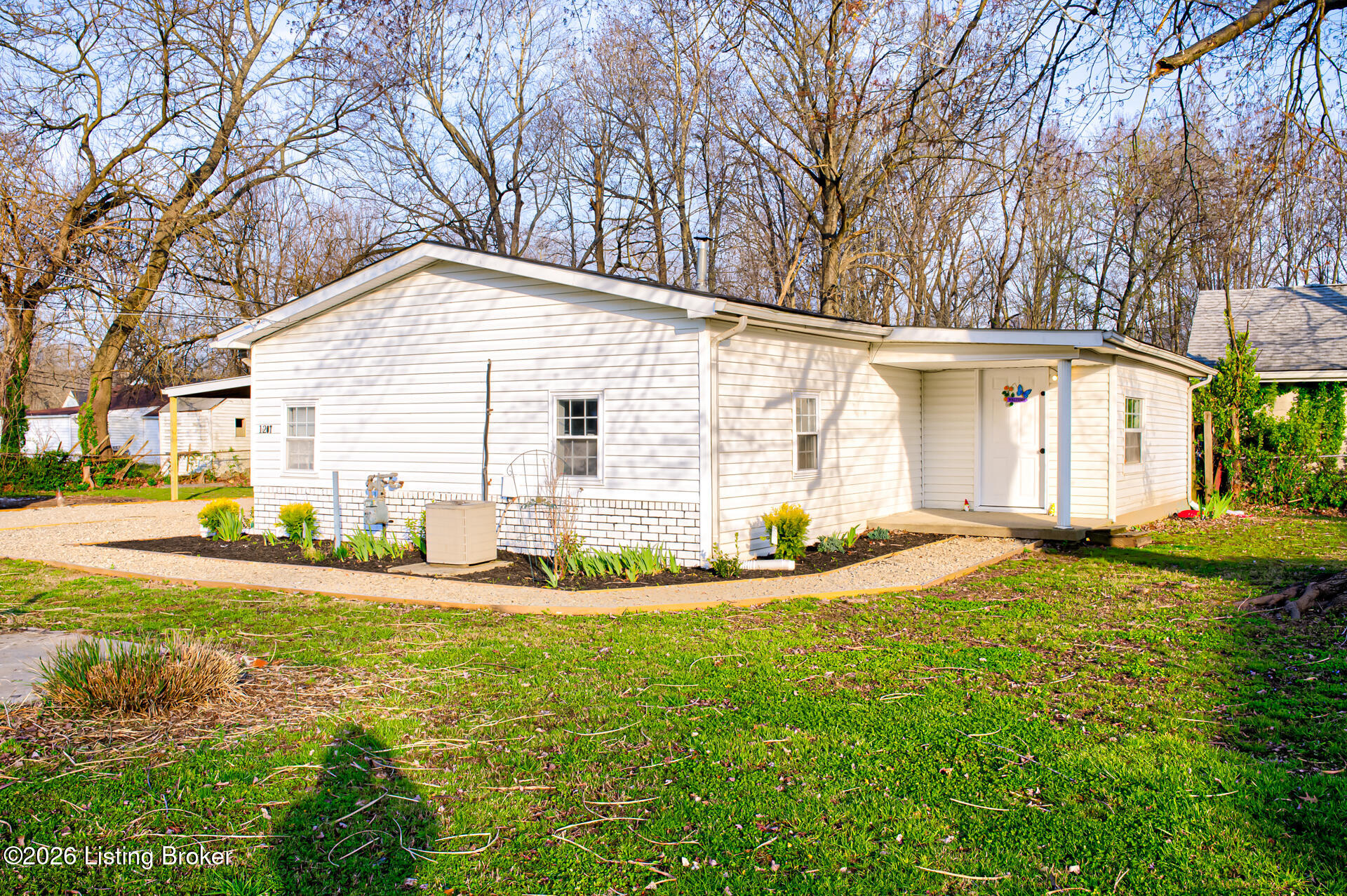 1207 Doris Dr Property Photo 9