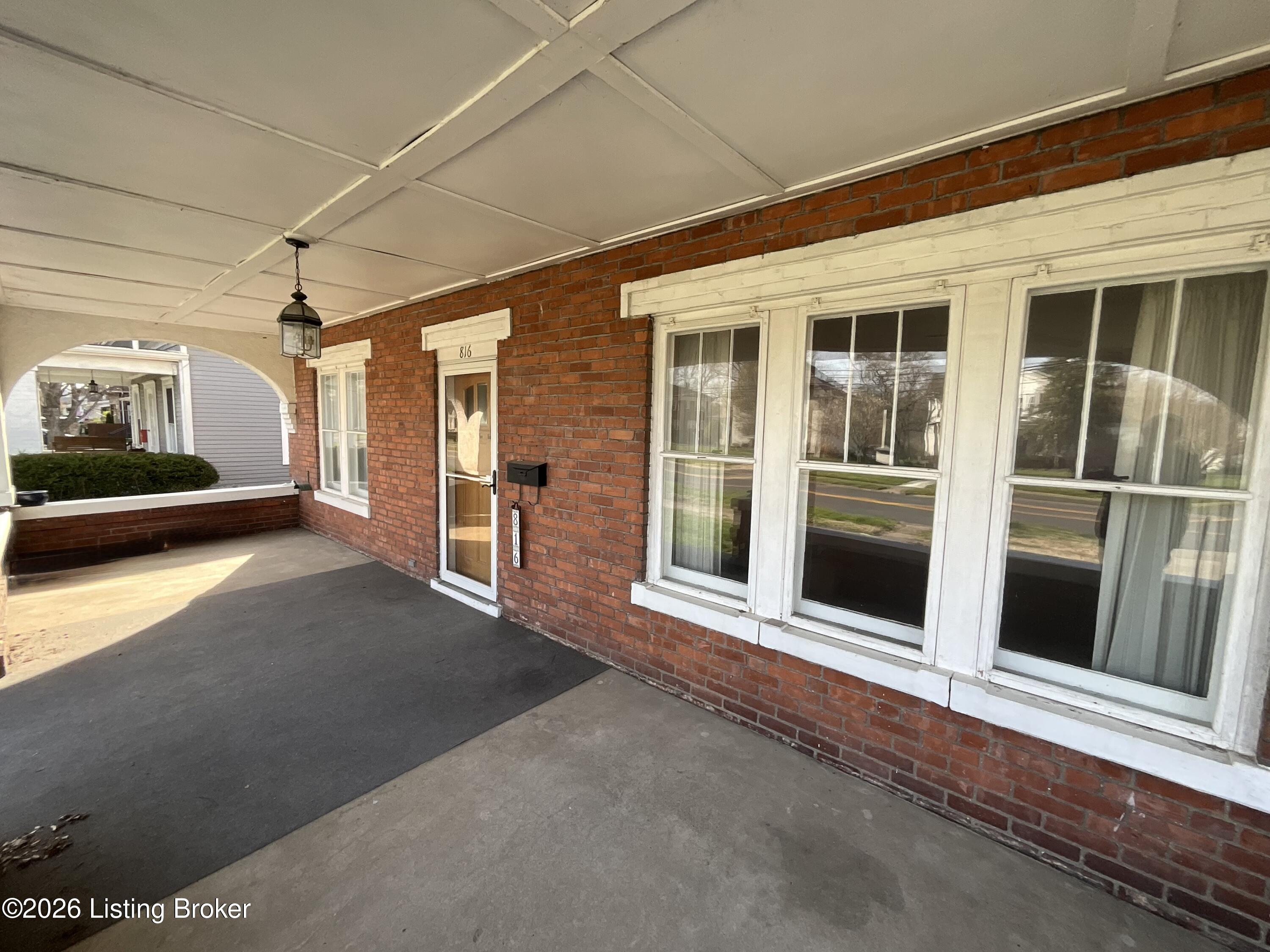 816 Highland Ave Property Photo 5