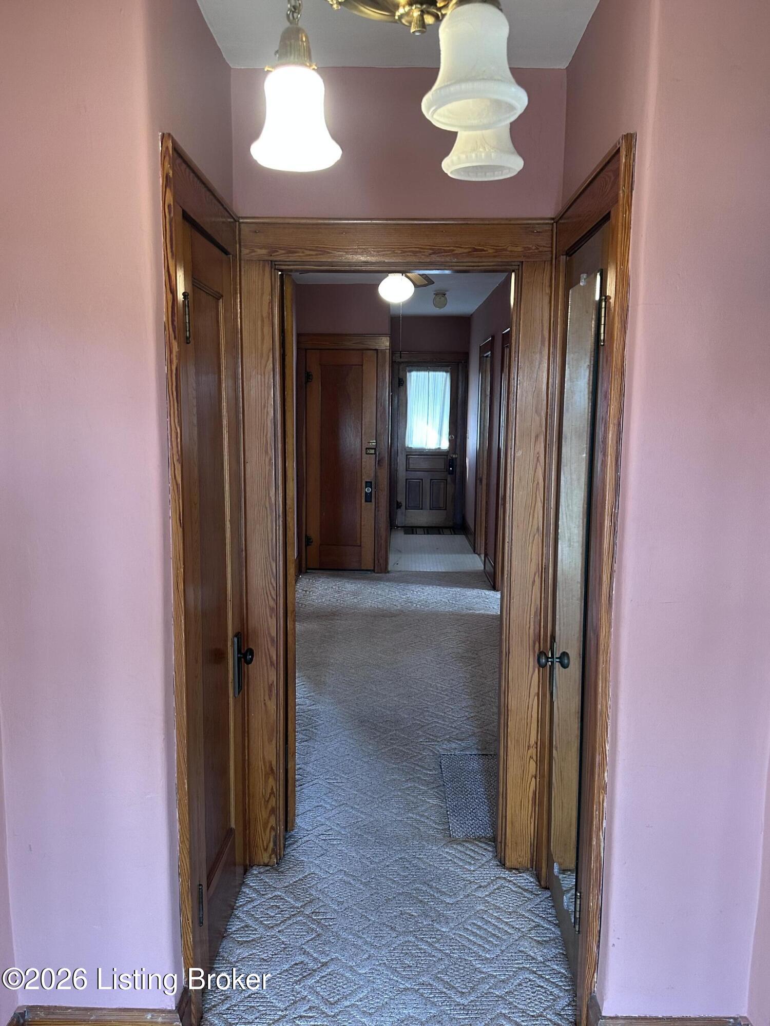 816 Highland Ave Property Photo 7