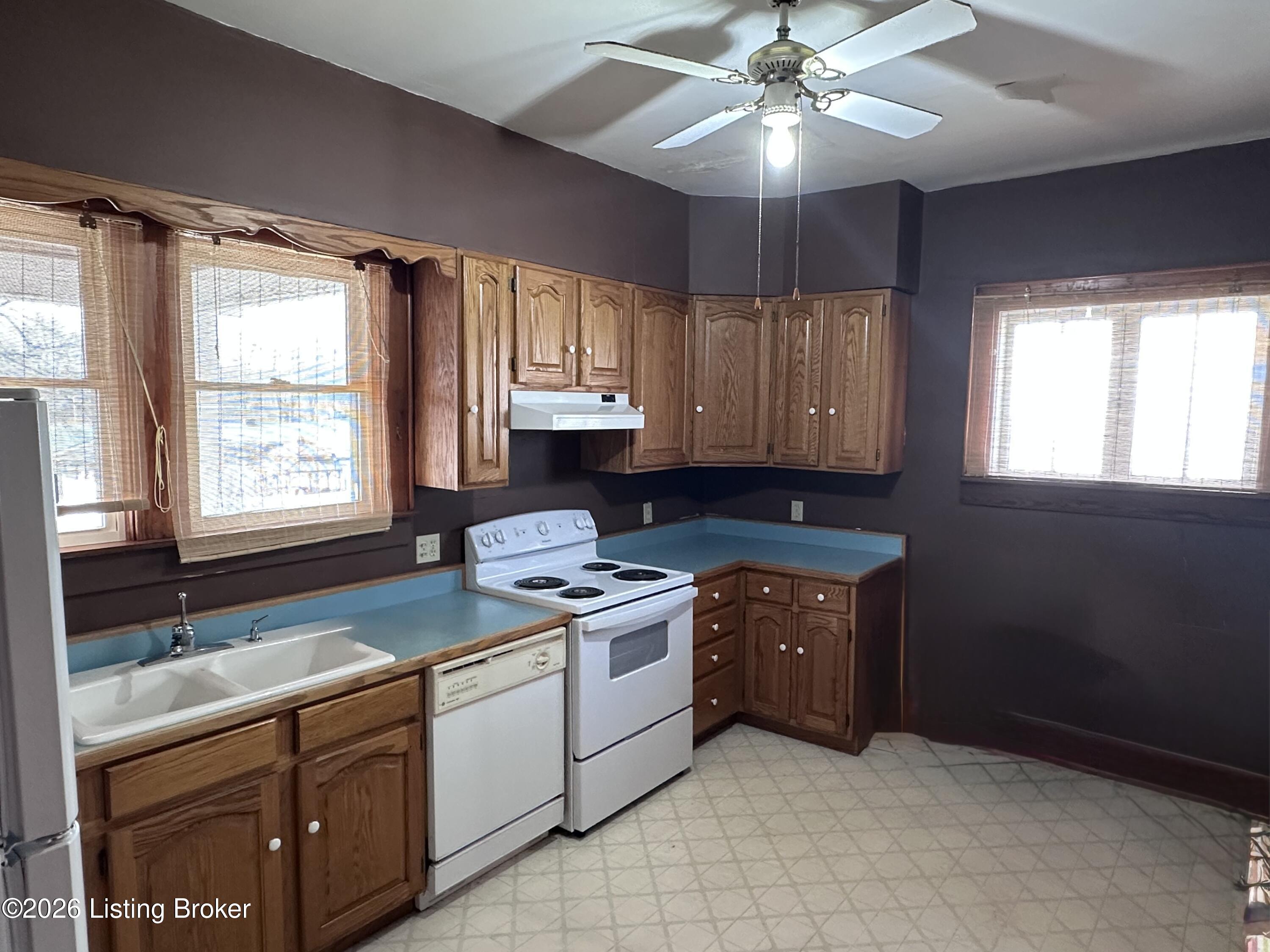 816 Highland Ave Property Photo 16