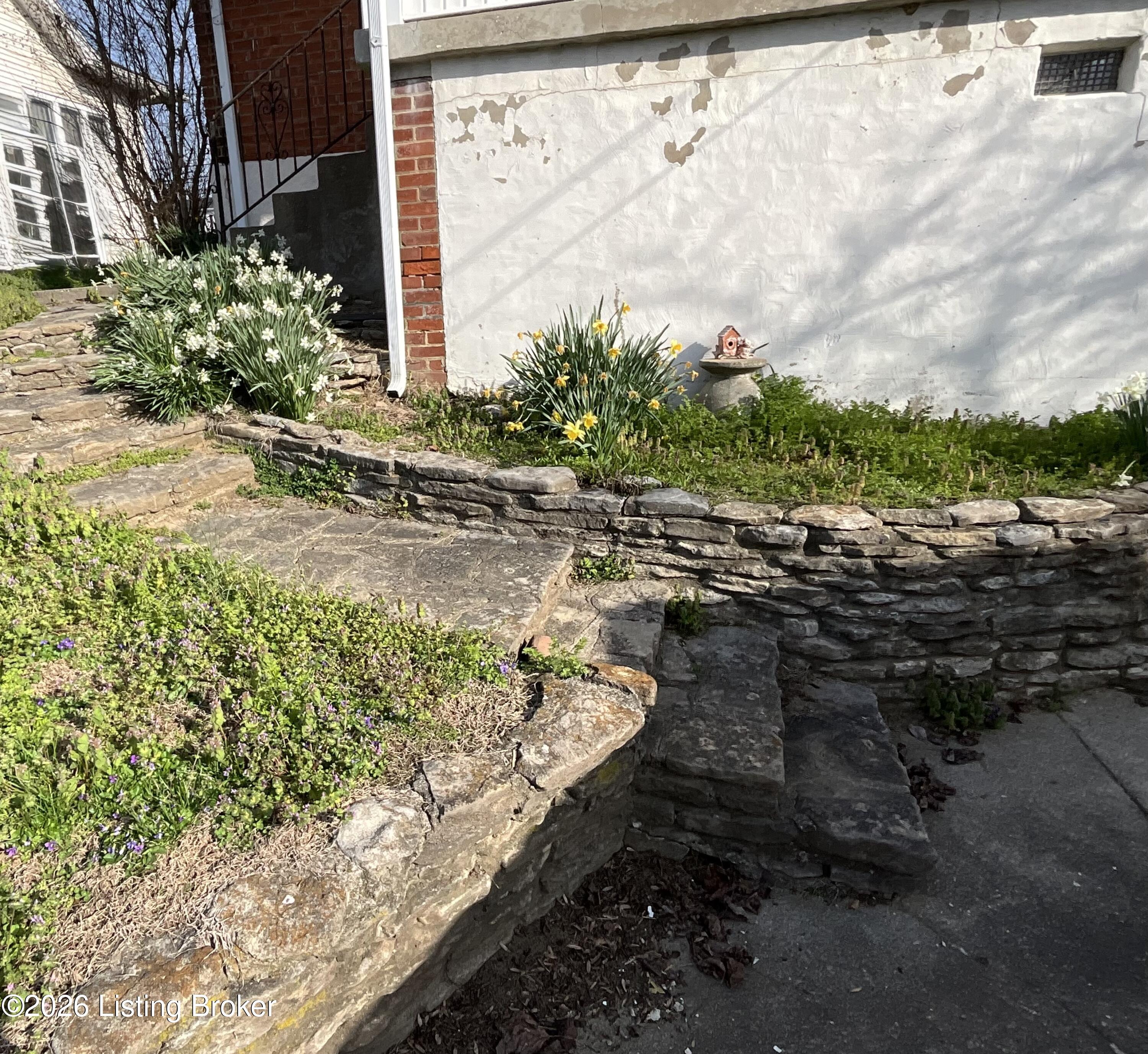 816 Highland Ave Property Photo 47