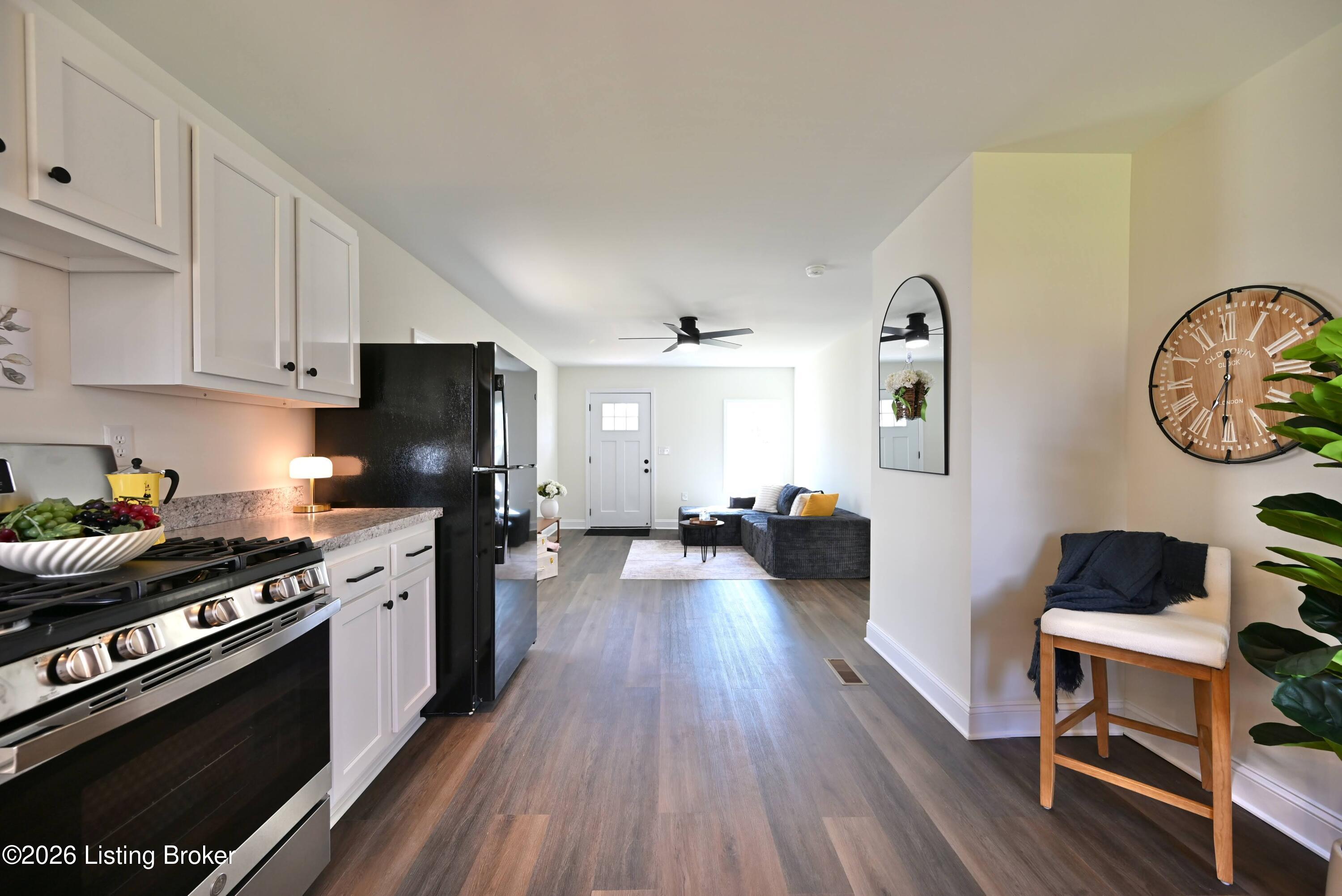 2801 Narragansett Dr Property Photo 8