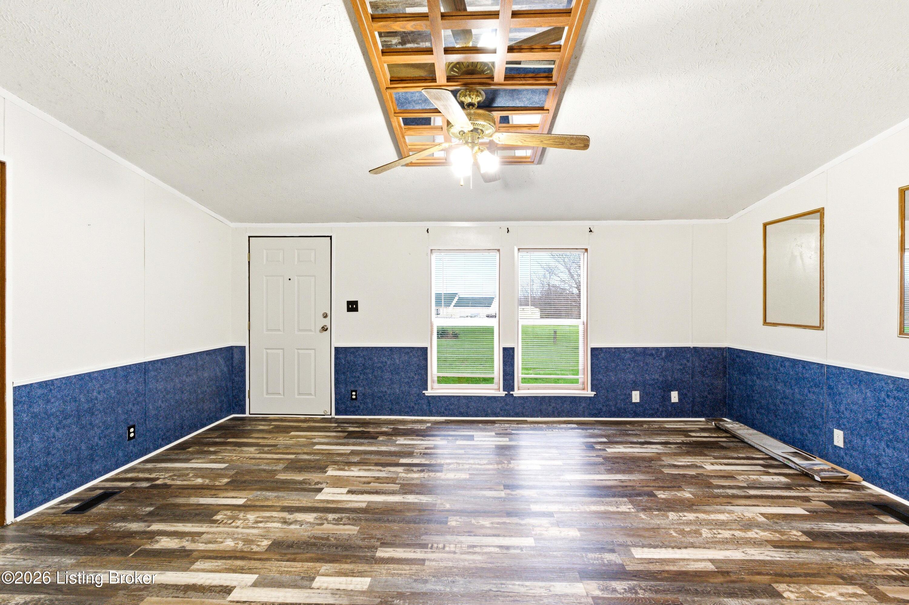 1529 Martin Nethery Rd Property Photo 8