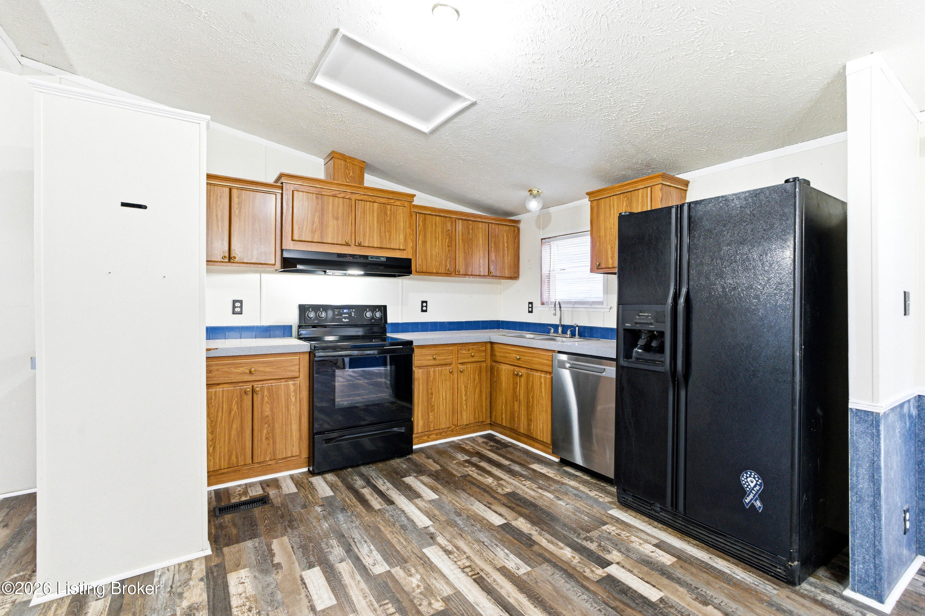 1529 Martin Nethery Rd Property Photo 11