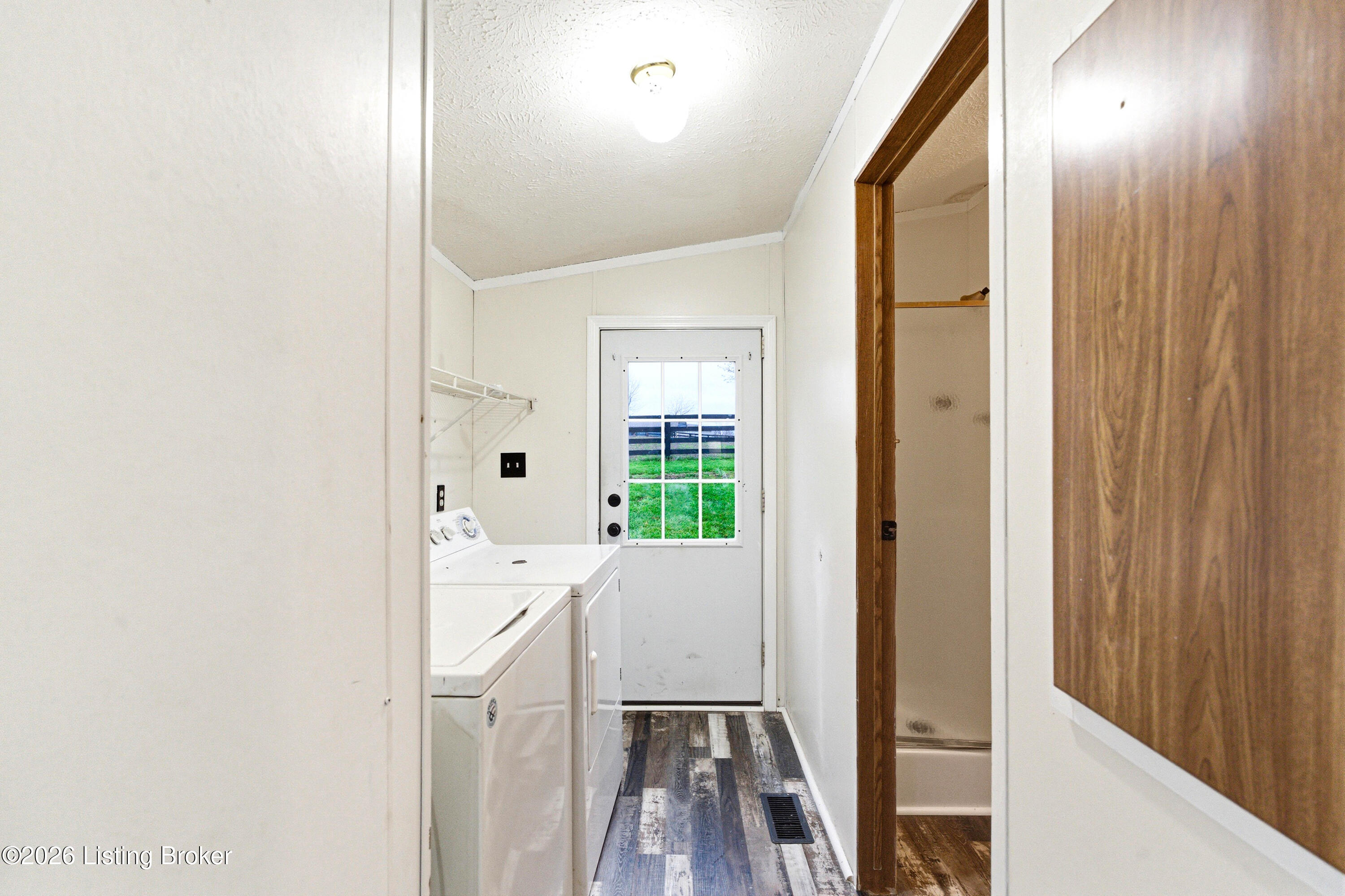 1529 Martin Nethery Rd Property Photo 27