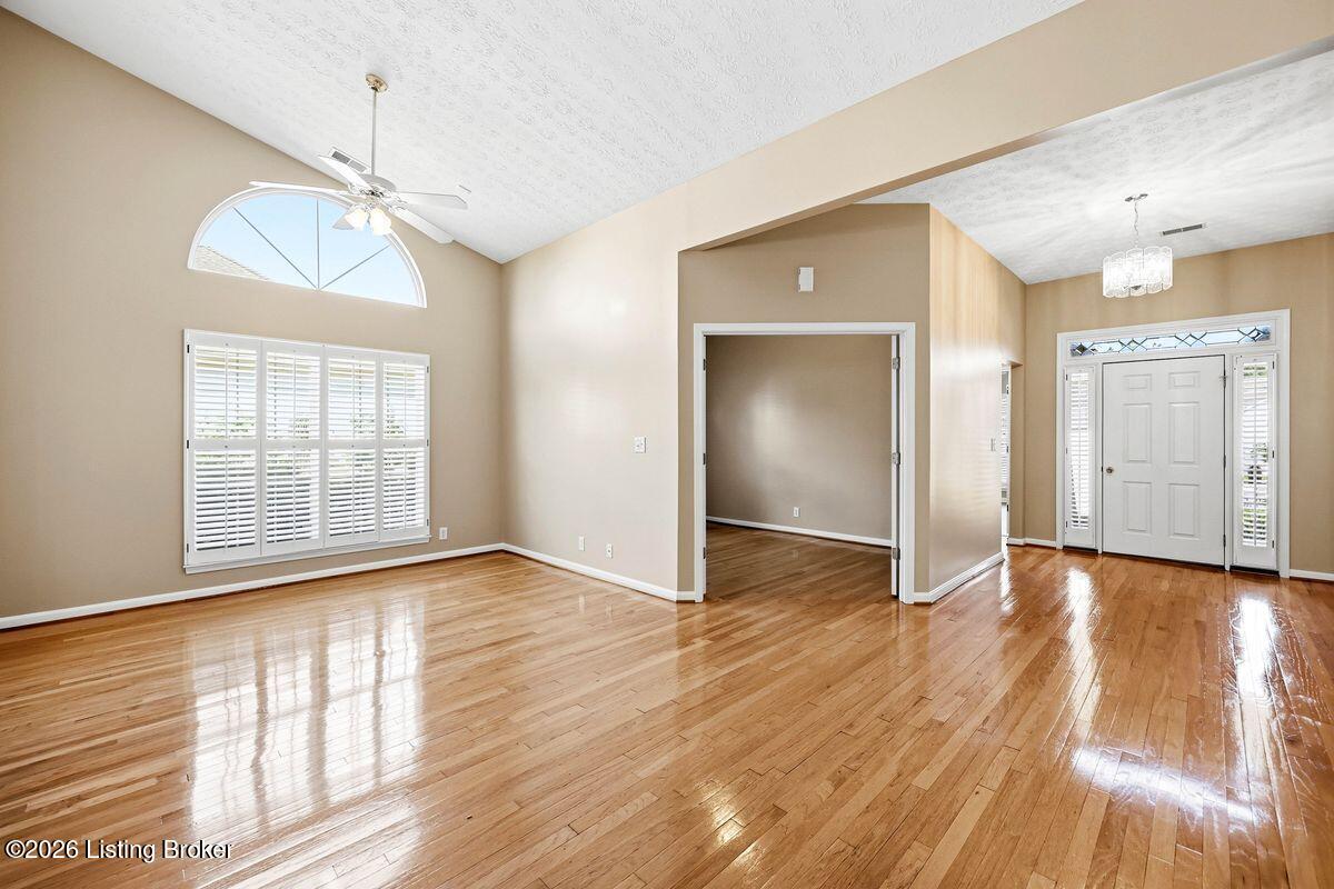 14029 Waters Edge Dr Property Photo 5
