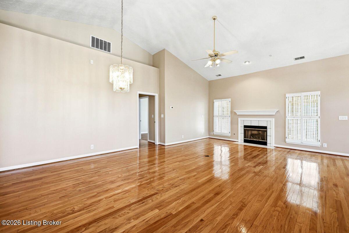 14029 Waters Edge Dr Property Photo 11