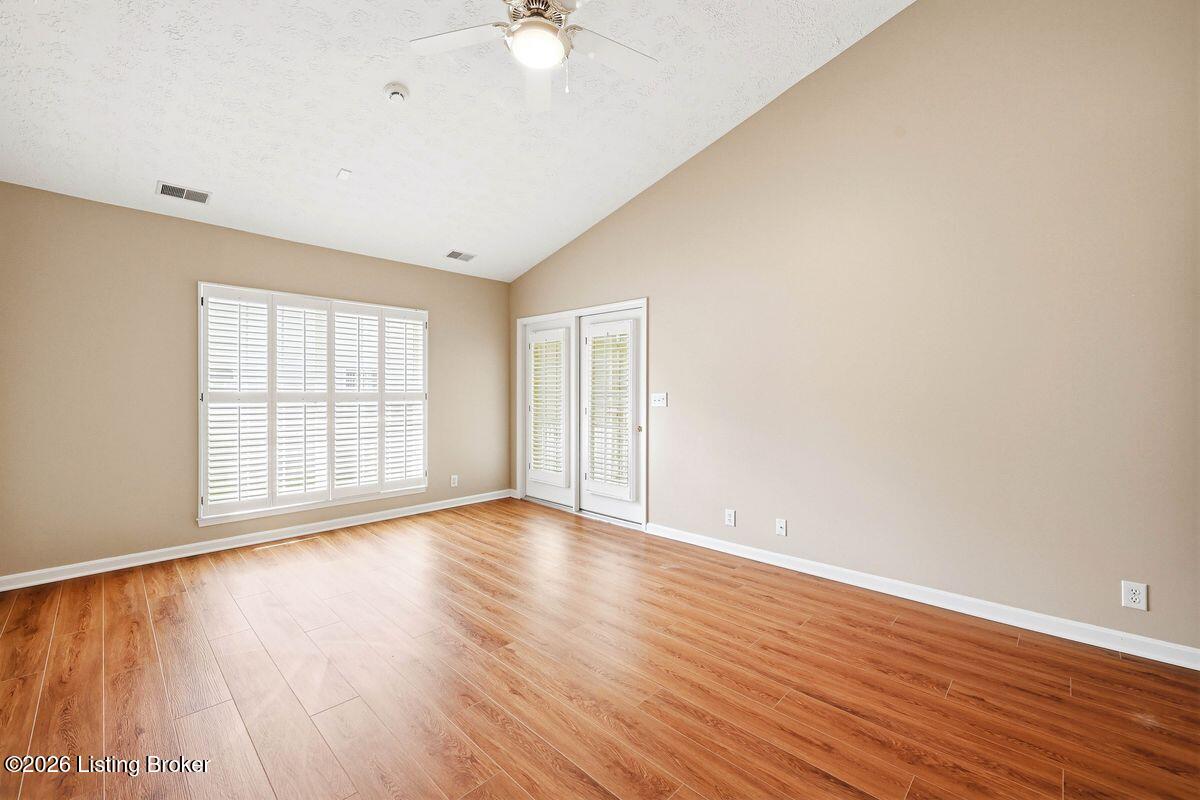 14029 Waters Edge Dr Property Photo 21