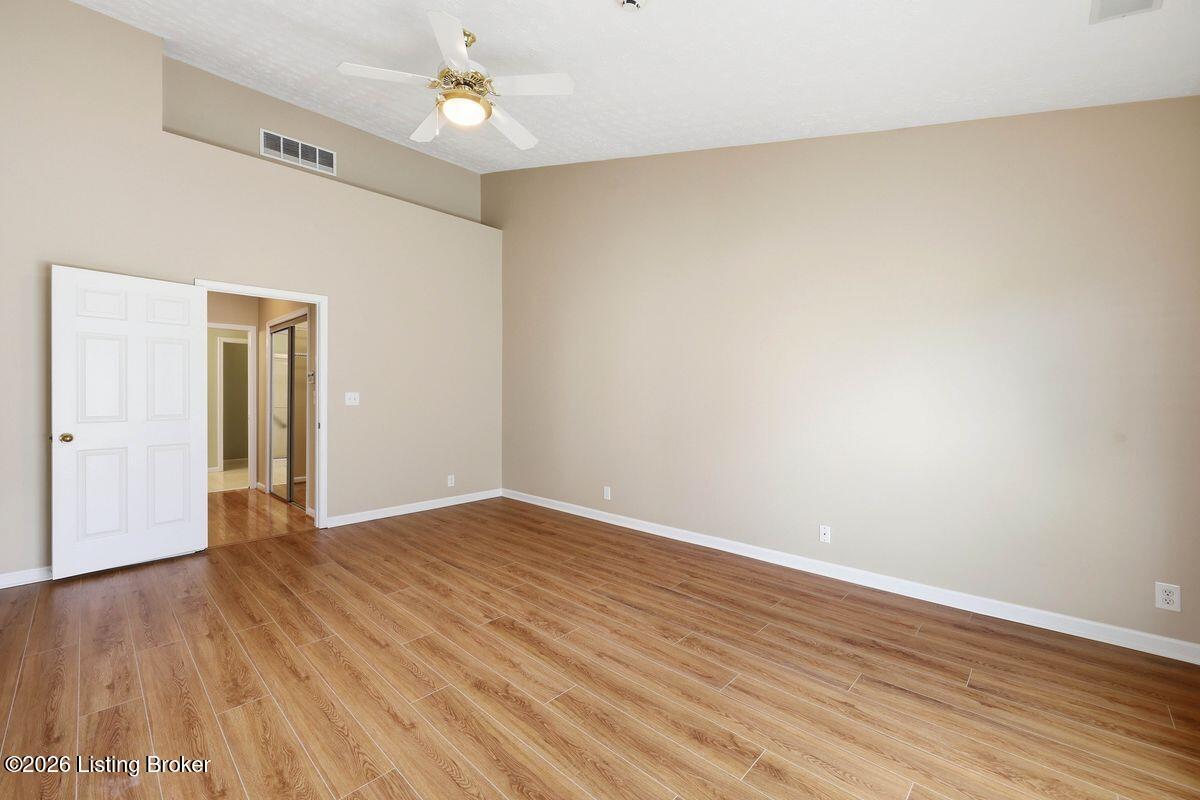 14029 Waters Edge Dr Property Photo 23