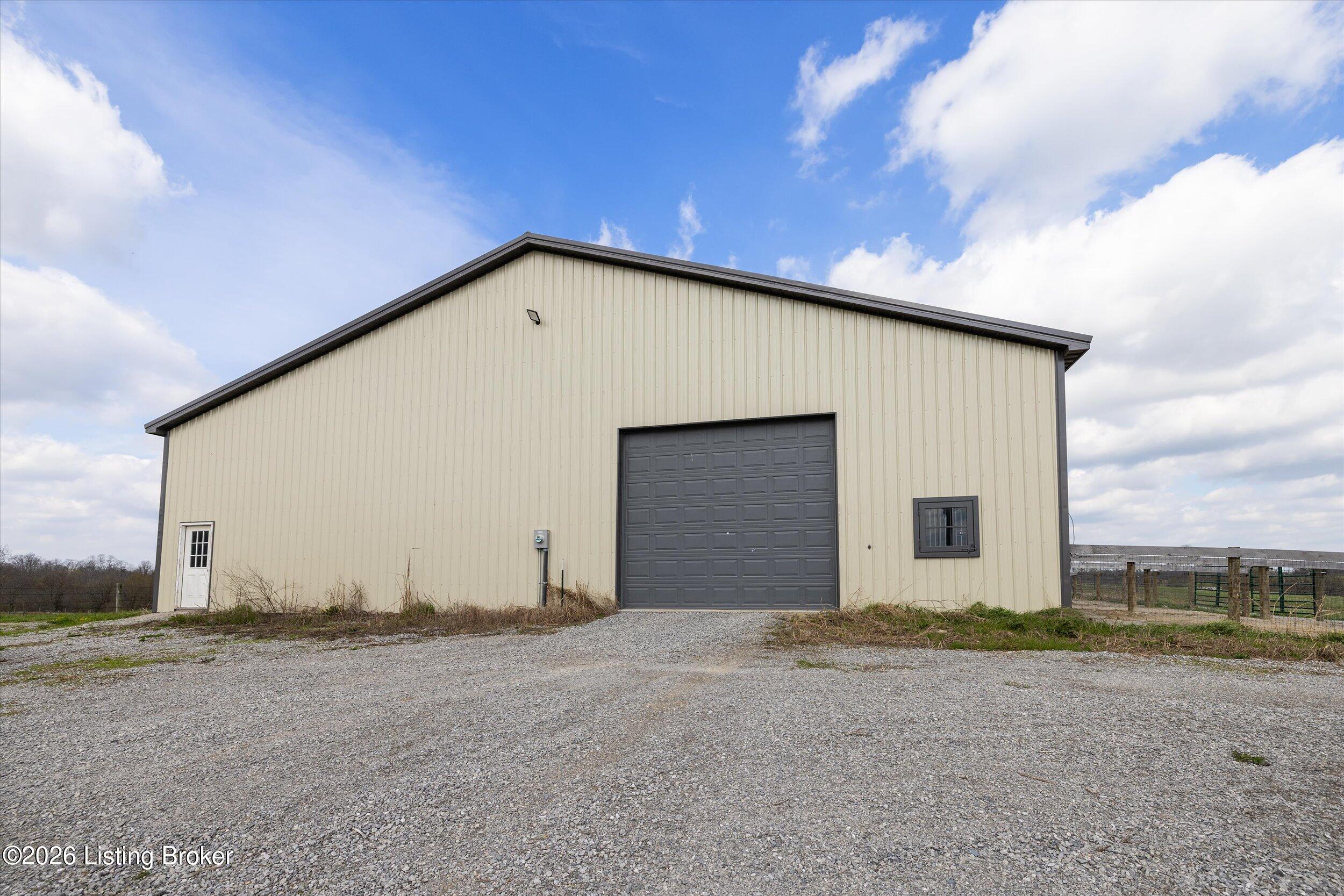 101 Frontage Rd Property Photo 54