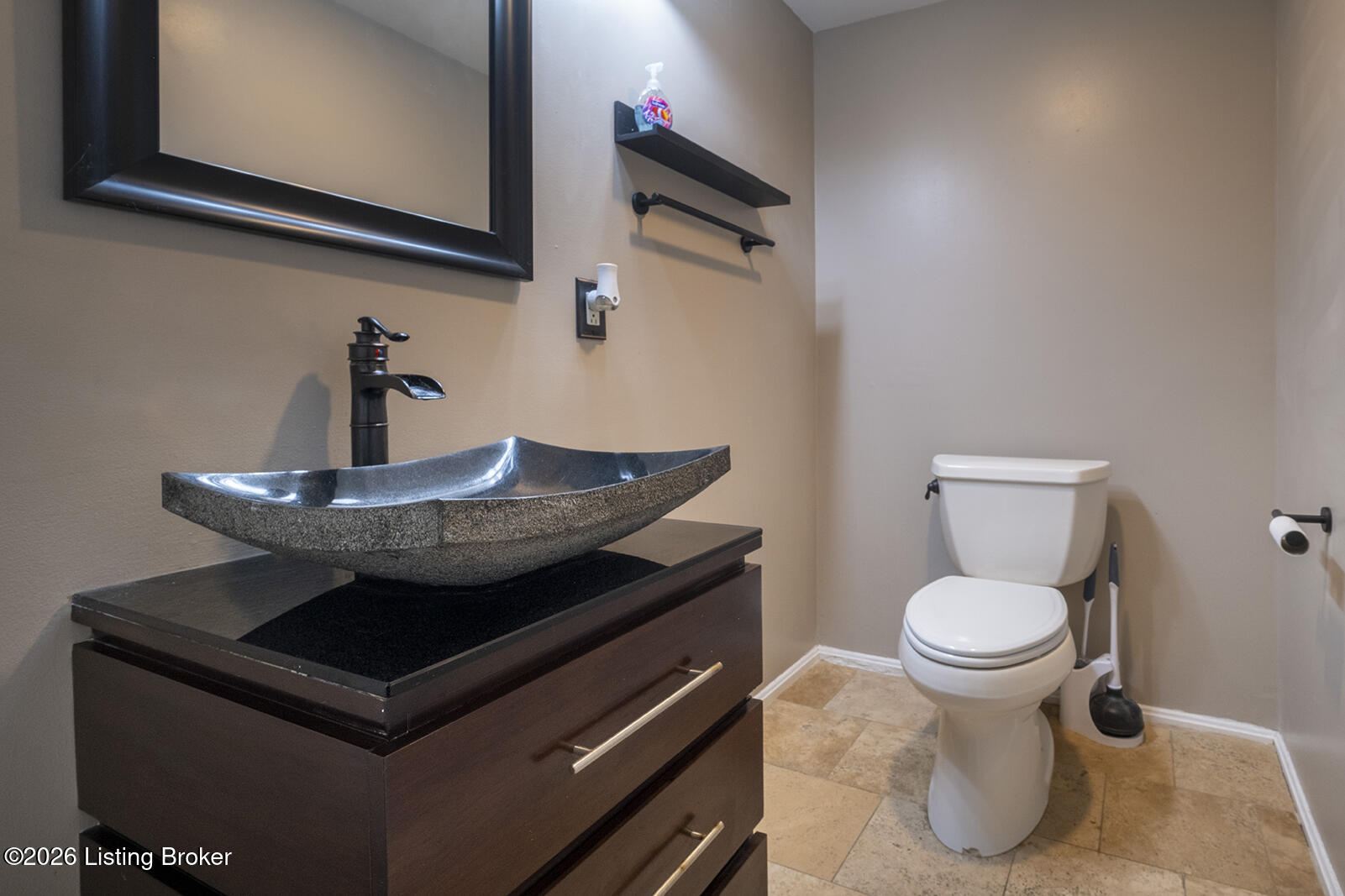 2043 Douglass Blvd Apt 21 Property Photo 7