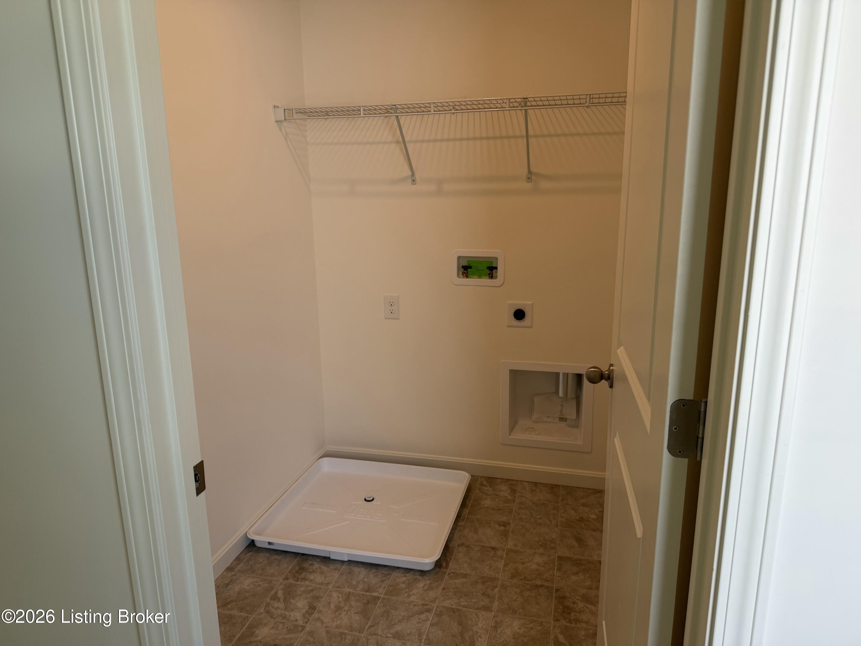 595 Zelcova Dr Property Photo 14